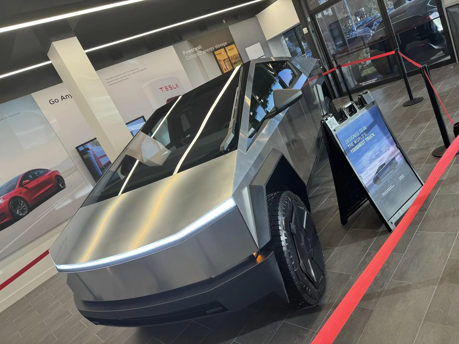 Tesla Cybertruck League City, TX Tesla showroom now has a Cybertruck 5pku2uuatx4c1