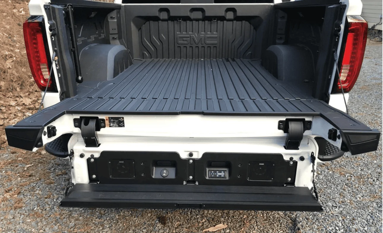 Tesla Cybertruck Cybertruck Tailgate Screenshot 2023-12-08 at 10.40.46