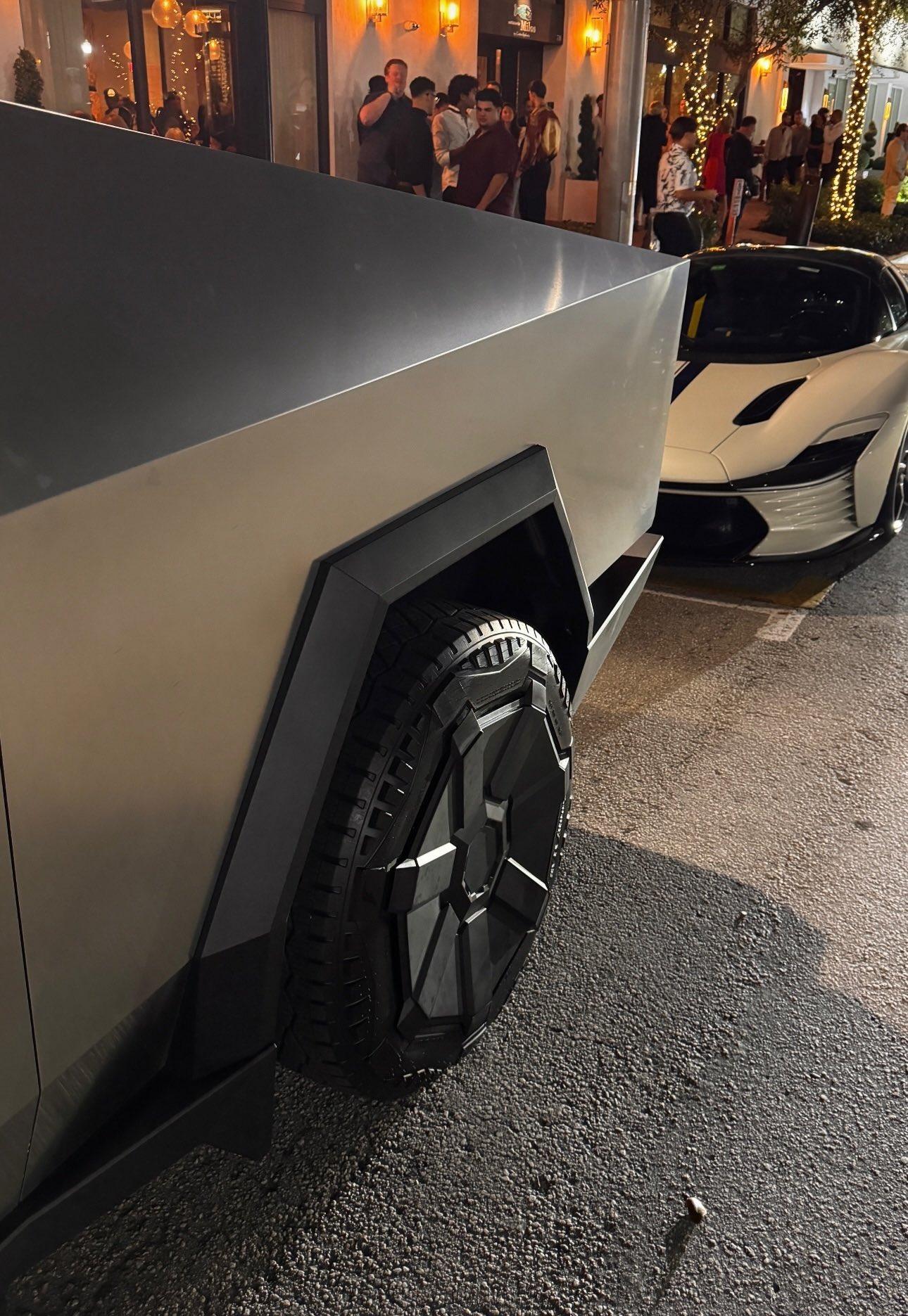 Tesla Cybertruck Alex Ohanian's Cybertruck back at home in Miami FL GA6QcXxXkAAMXJQ