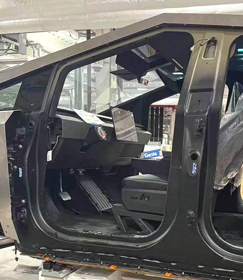 Tesla Cybertruck Side Mirror Removal How-to DIY Video Instructions (English Version Added) Cybertruck production assembly