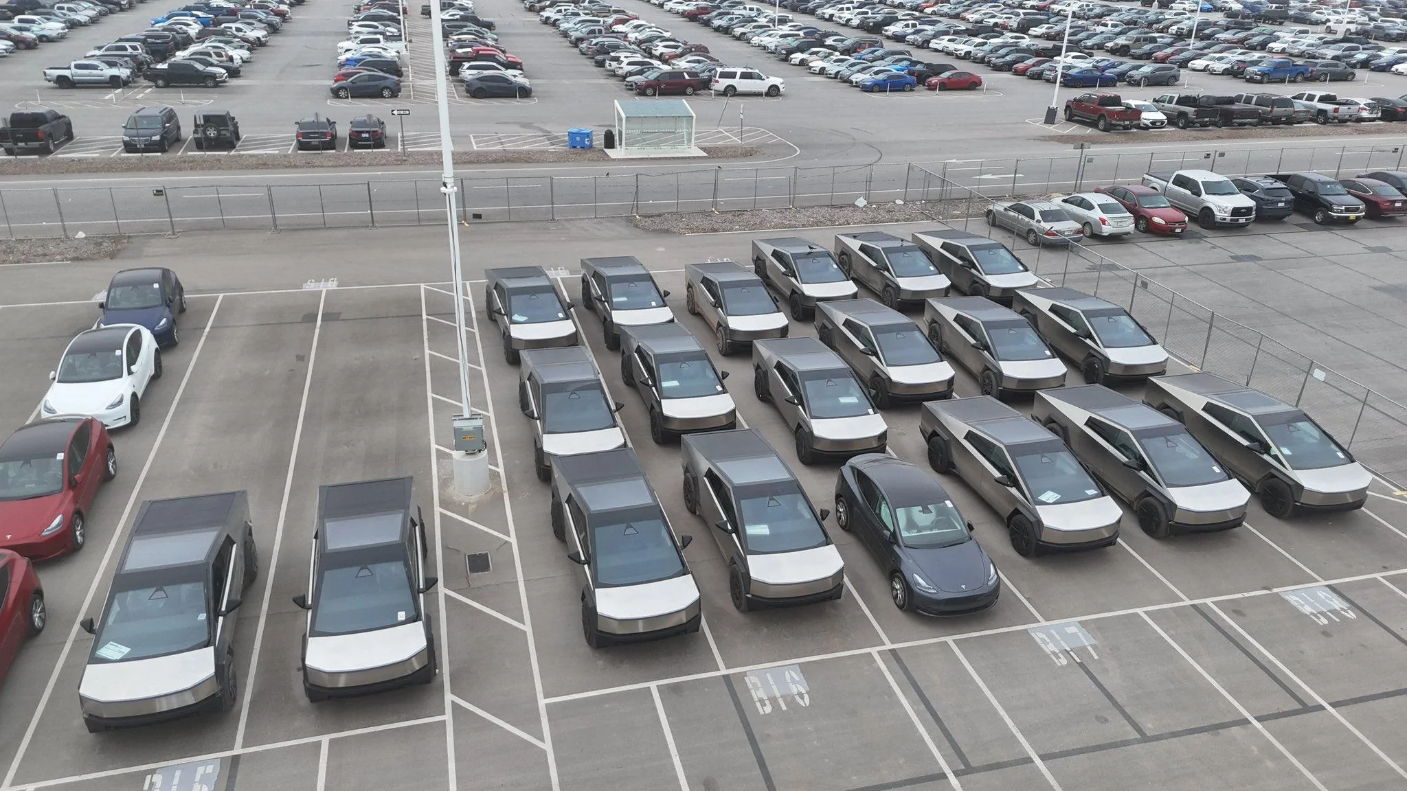 Tesla Cybertruck Record 19 Cybertrucks in outbound lot today (12/15/23)!! GBZozg3XYAEutmP