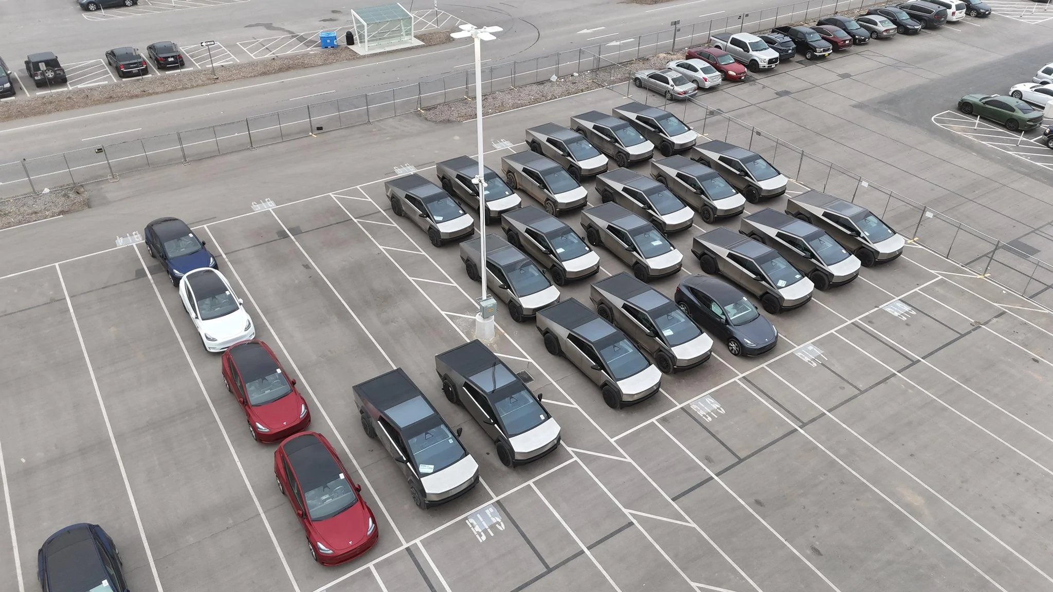 Tesla Cybertruck Record 19 Cybertrucks in outbound lot today (12/15/23)!! GBZpn-LWsAAUbc0