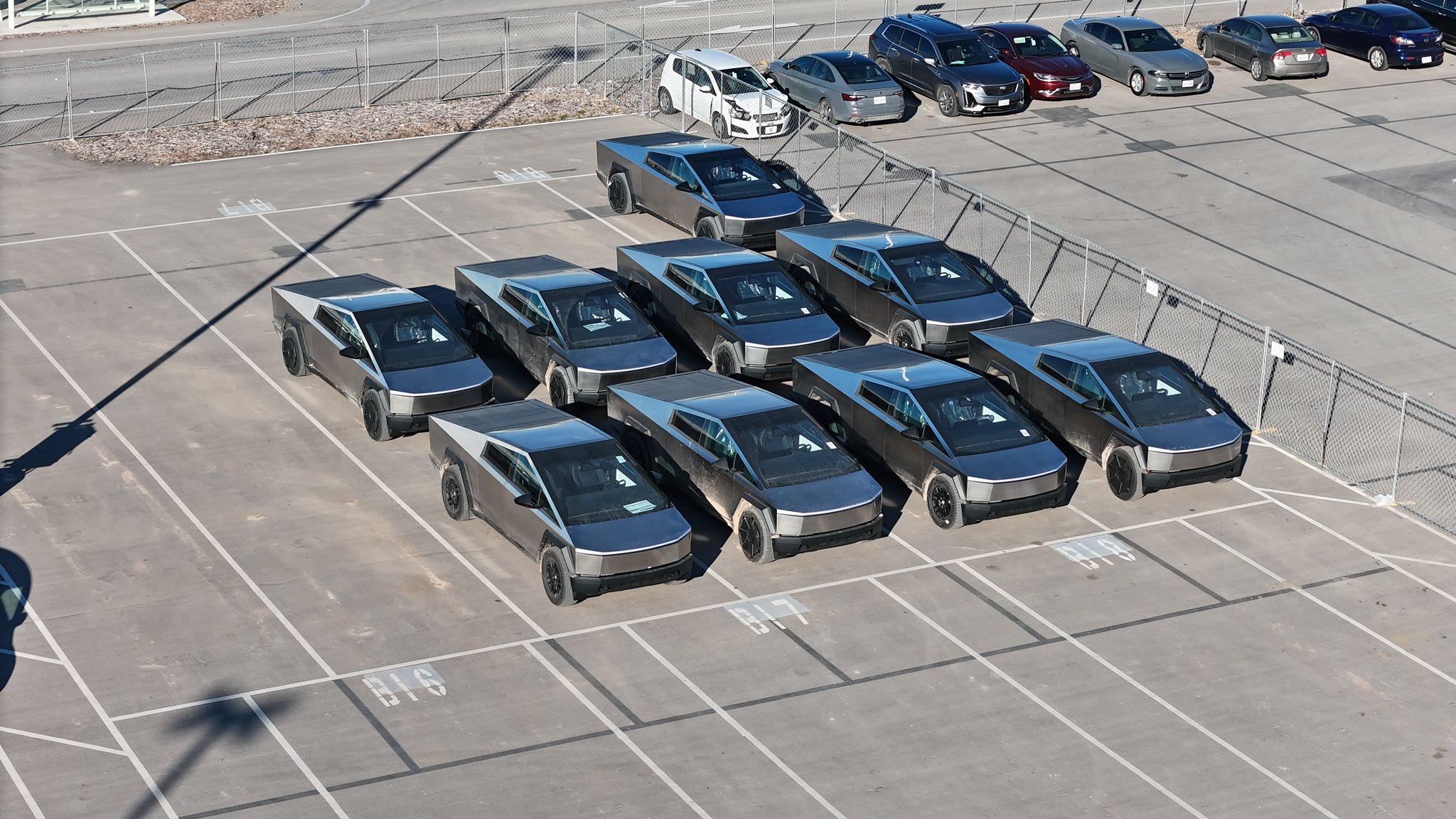 Tesla Cybertruck 📸 Daily photos: Cybertrucks in outbound lot at Giga Texas -- updated 1/8/24 GBpJk5BXIAEWsxN