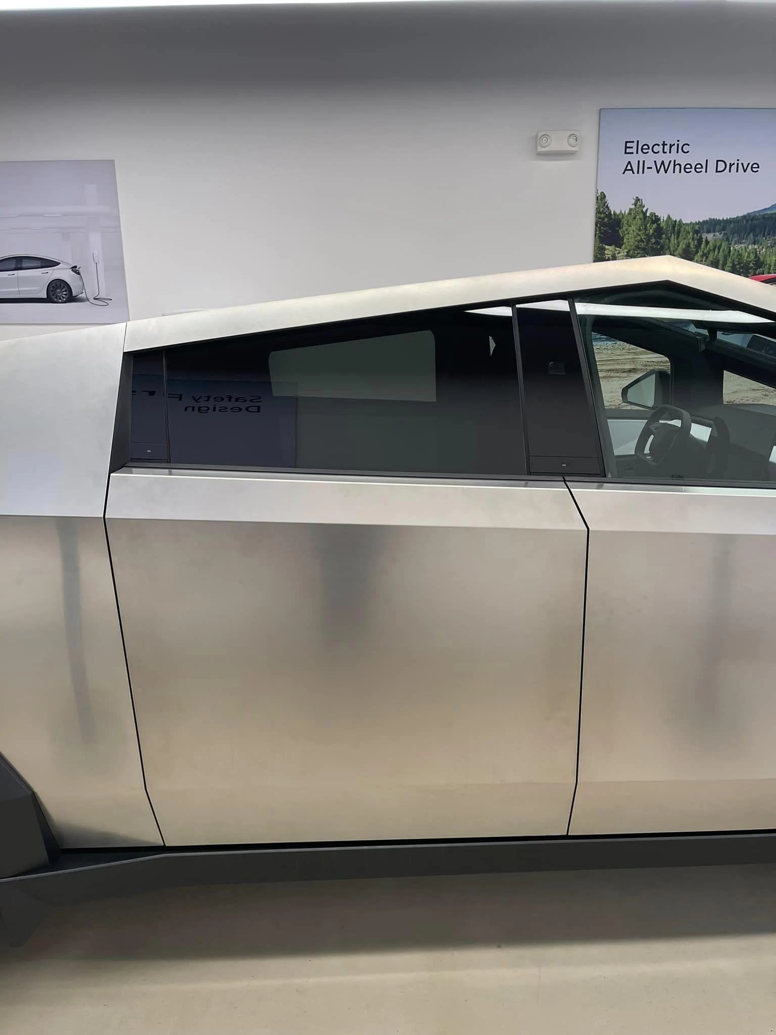 Tesla Cybertruck There's a Cybertruck @ Kansas City Tesla Showroom Now (12/21/23) 412504490_10110739859627179_6678022863325716072_n