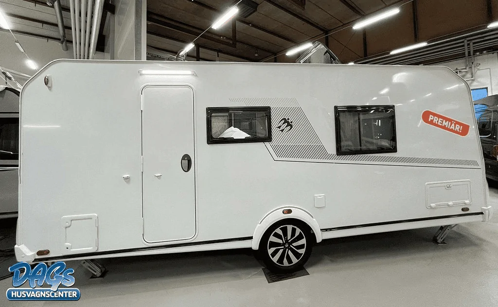 Tesla Cybertruck Spotted: Cybertruck towing travel trailer (Coachmen Apex Ultralite) 1703250404137