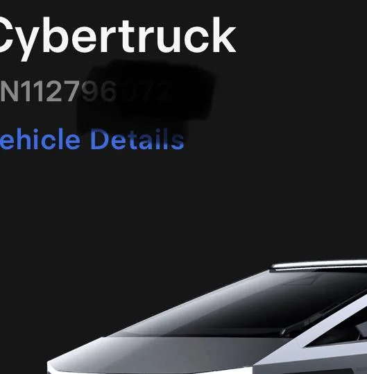 Tesla Cybertruck Where are all the light bars on delivered cyberbeast !?? IMG_5007