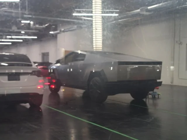 Tesla Cybertruck Dallas (Cedar Springs) Showroom will have a Cybertruck displayed starting tomorrow cybertruck-in-dallas-v0-gtkq98ye8y7c1