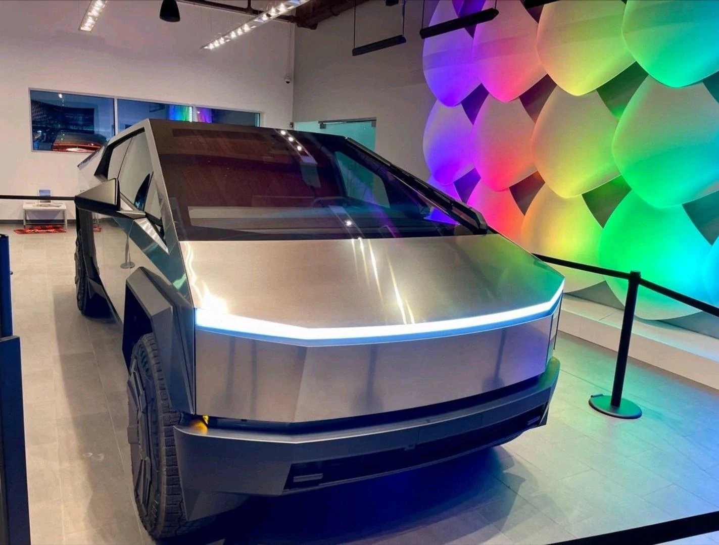 Tesla Cybertruck Dallas Cedar Springs Tesla Store has a Cybertruck on display starting today 12/23 GCAgKv3XAAAknvv