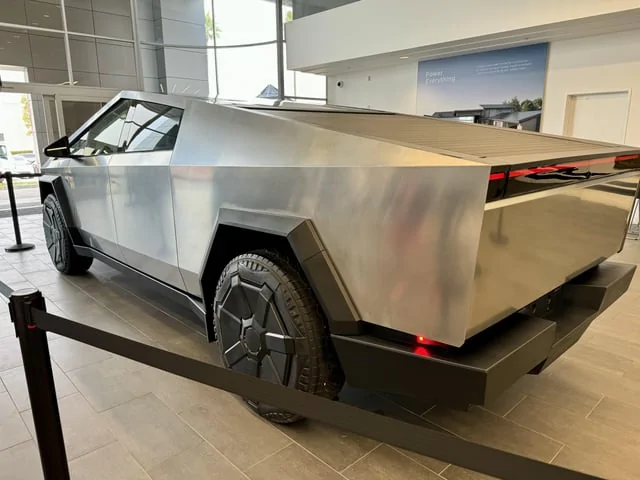 Tesla Cybertruck Foundation Series Cybertruck on display at Long Beach, CA Tesla showroom service center foundation-series-at-the-long-beach-service-center-v0-wefm8p9dsx8c1