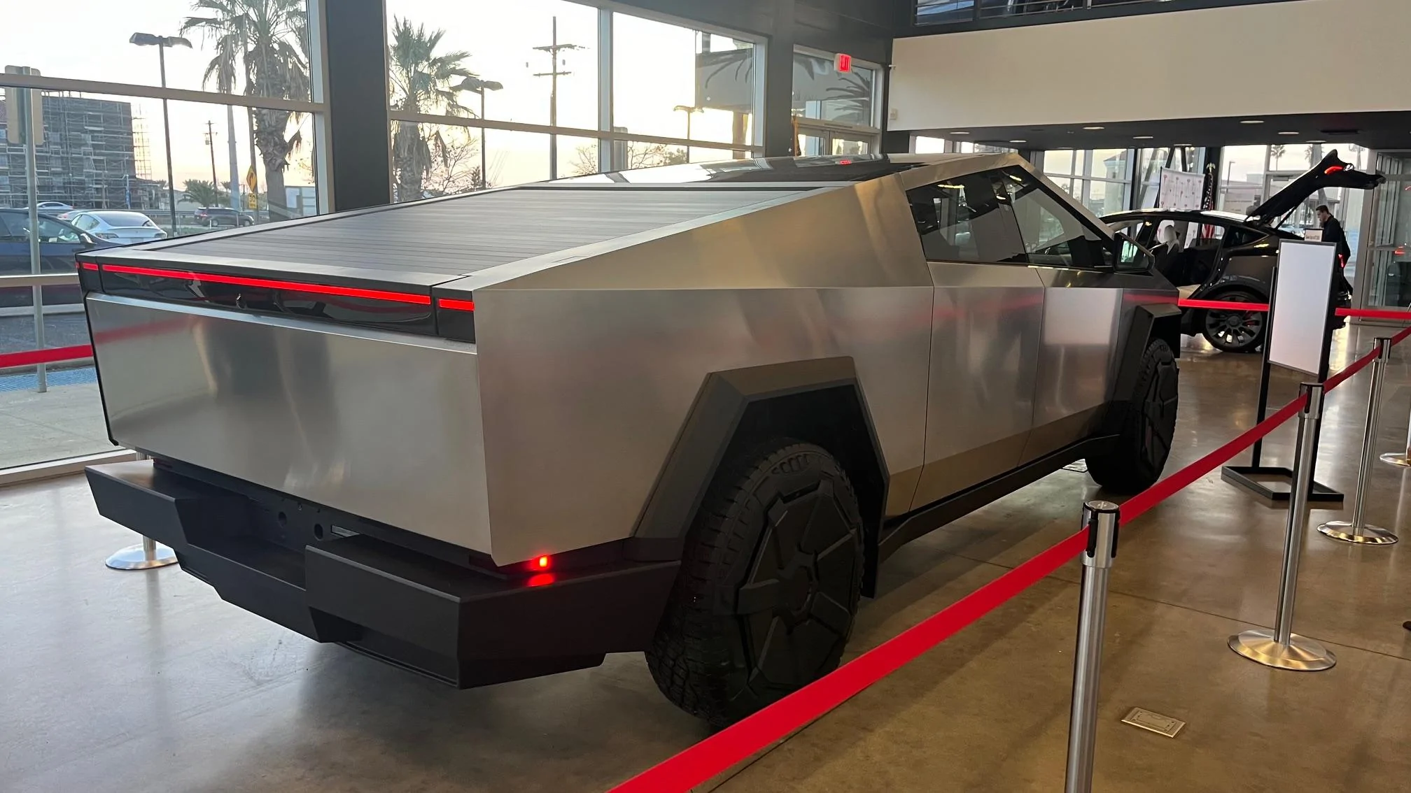 Tesla Cybertruck Camarillo, CA Tesla Store now has a Cybertruck 12/28/23 IMG_0172