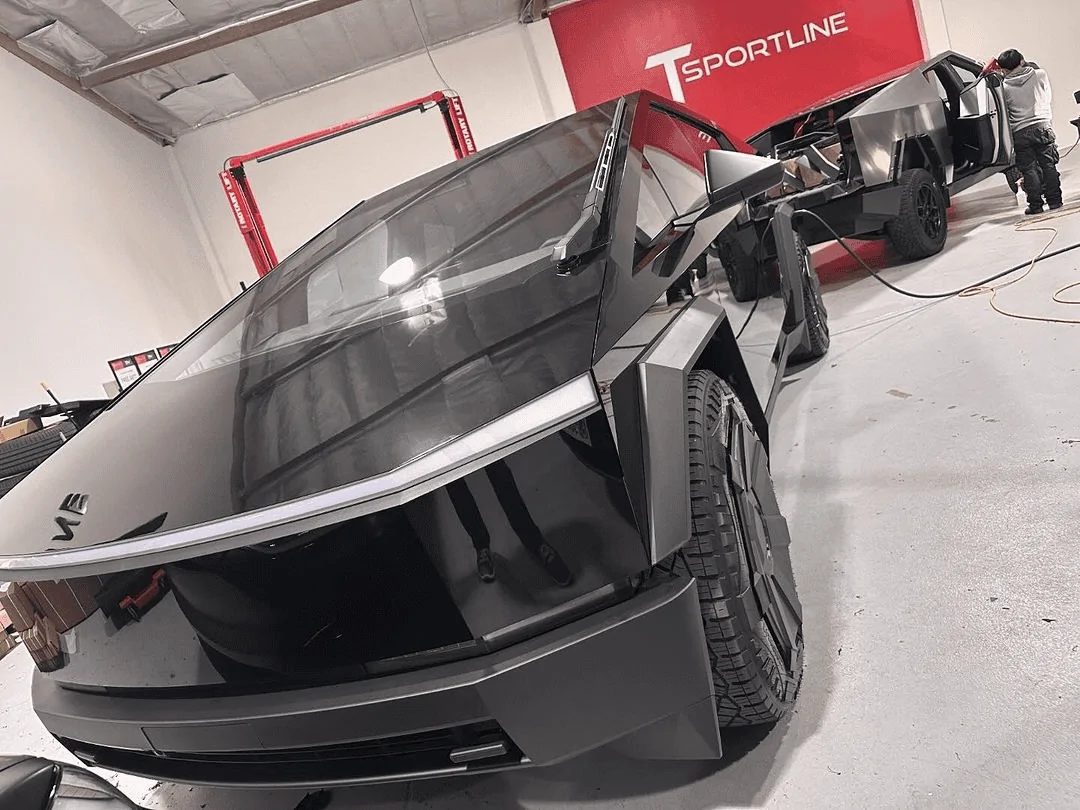 gloss black wrap cybertruck.png
