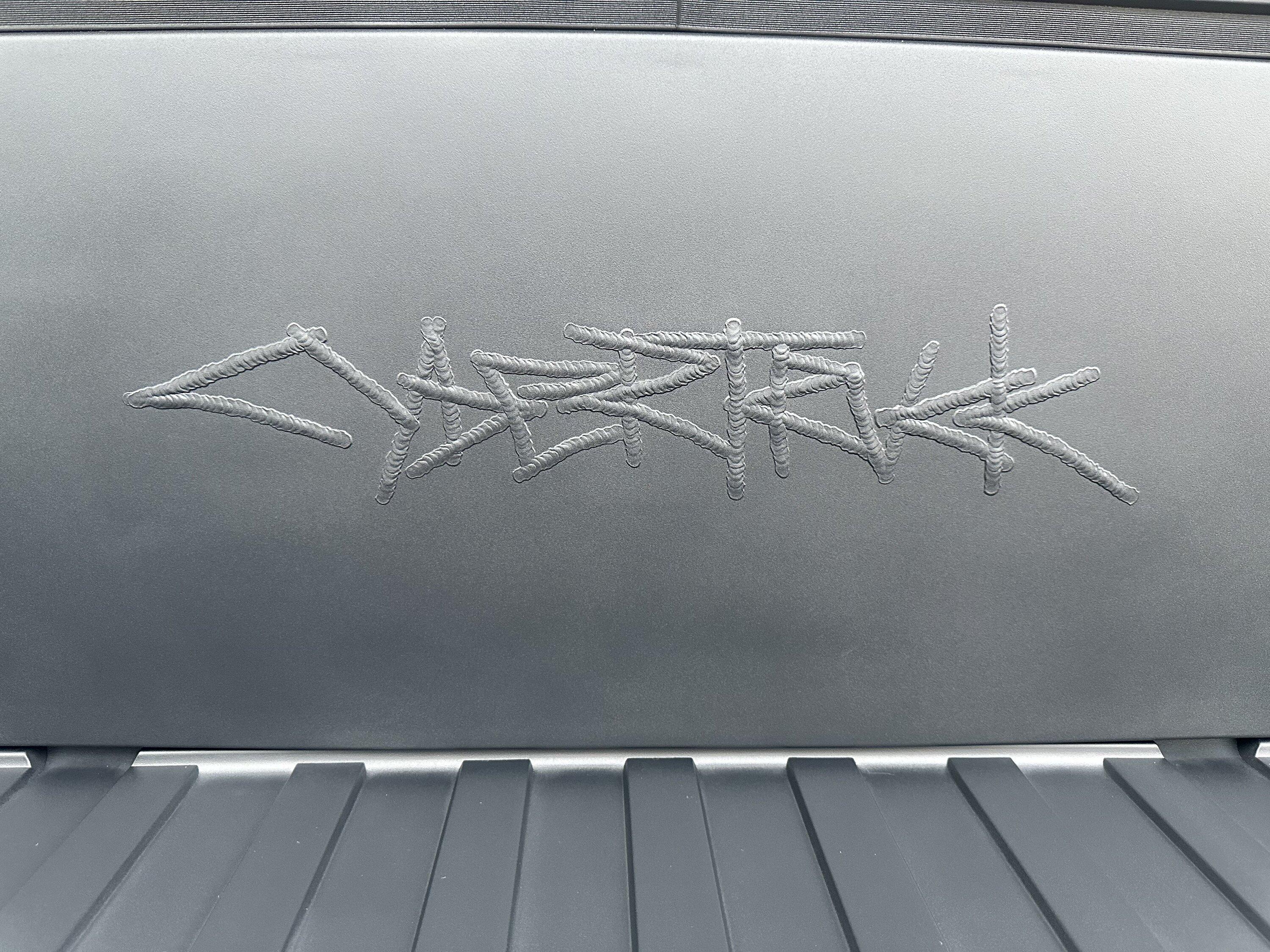 Tesla Cybertruck [Correction: wife works for Tesla] Non-Tesla-employee Cybertruck deliveries have started! GCyEXR-aUAAYXVV