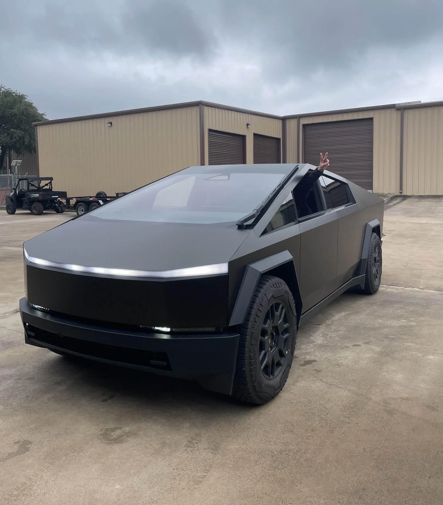 Tesla Cybertruck Matte black Cybertruck with mirrors removed... talk about sleek! matte black cybertruck mirrors removed