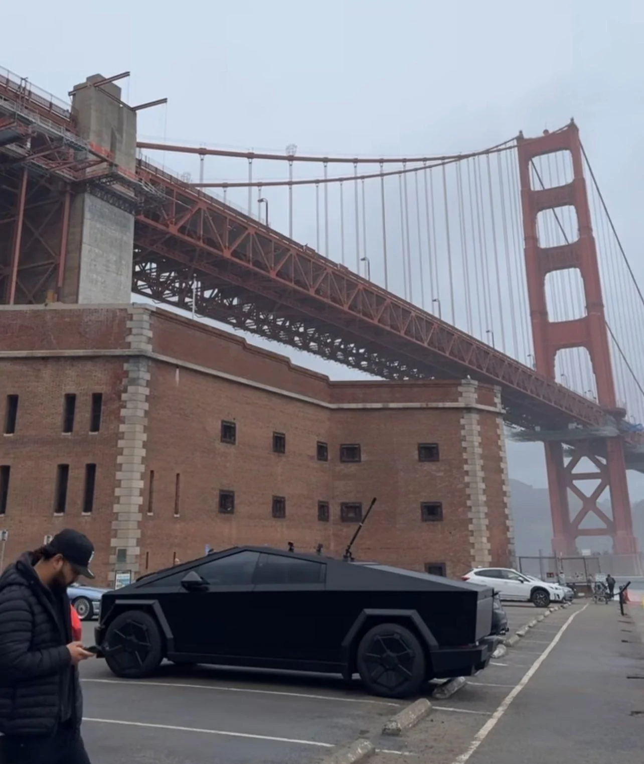 Tesla Cybertruck 🤳 Random Cybertruck sightings & spottings thread (pics + videos) GDNjRIRWoAApNBk