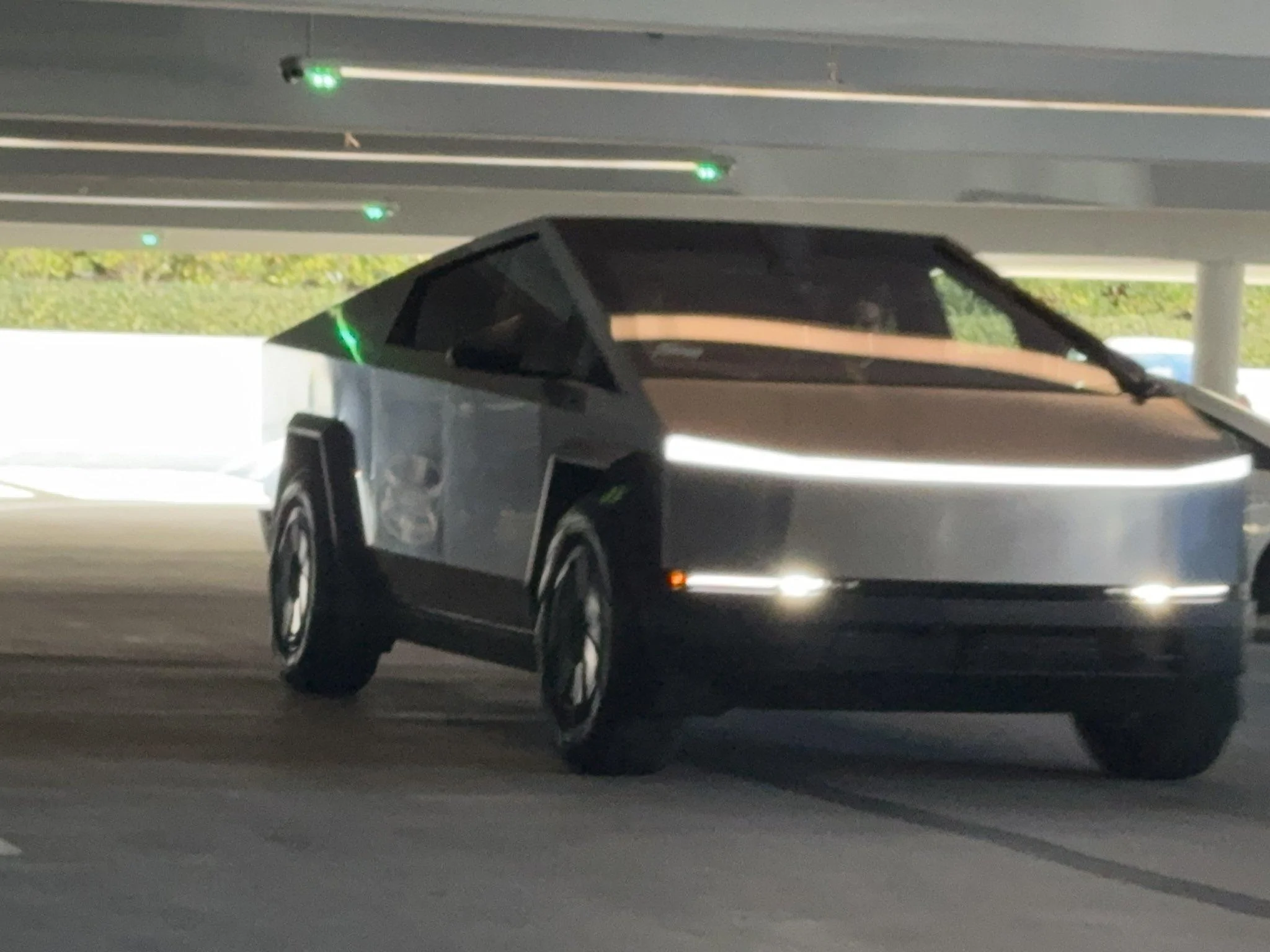 Tesla Cybertruck Small Aero Wheel Covers spotted & compared (to larger covers)! Tesla Cybertruck small wheel covers