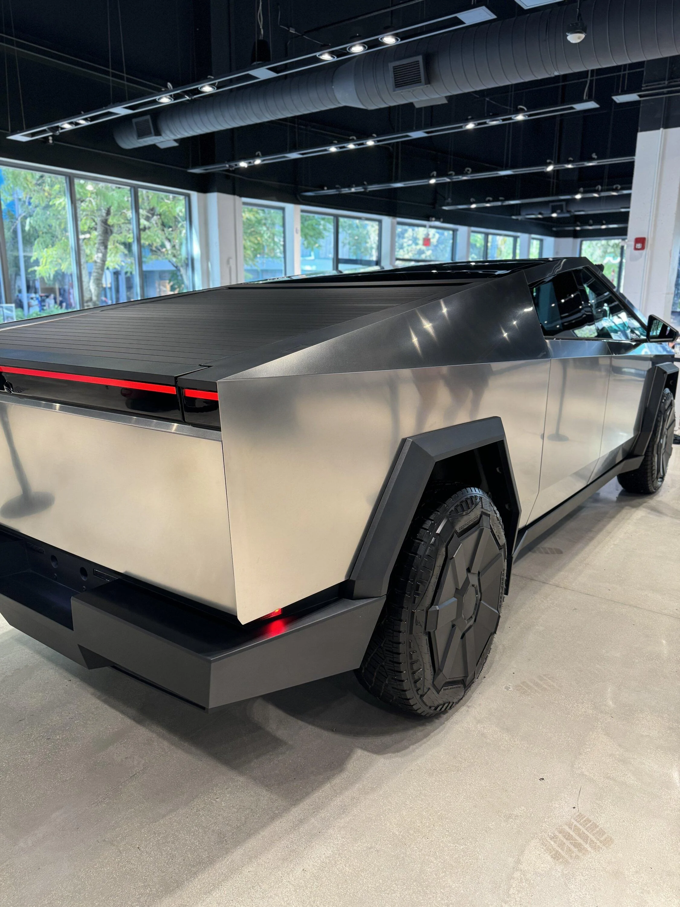 Tesla Cybertruck Cybertruck Wrapped Black IMG_5260