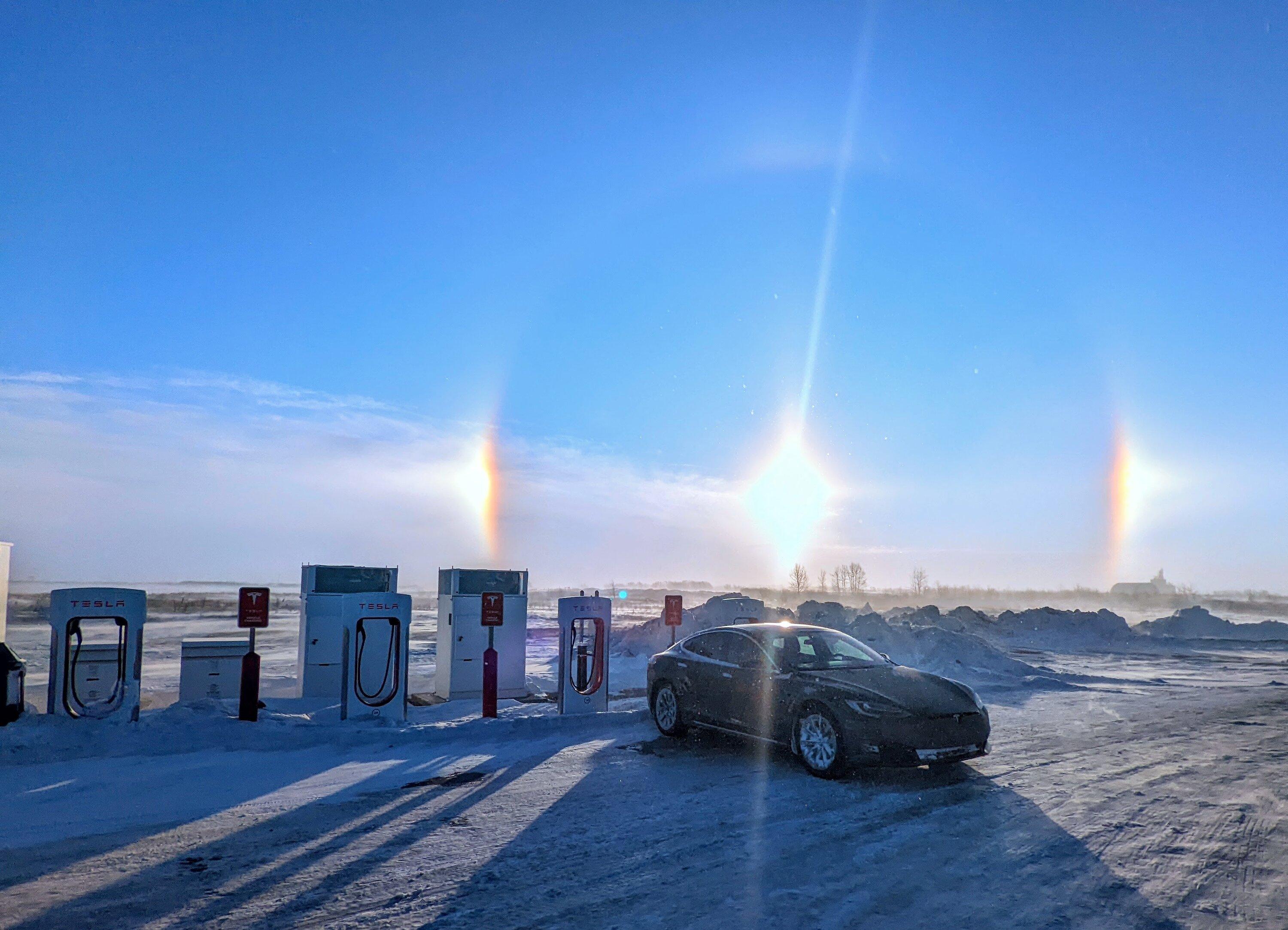 Tesla Cybertruck Tesla charging below 0 degrees Fahrenheit. PXL_20220201_152132760.MP~2