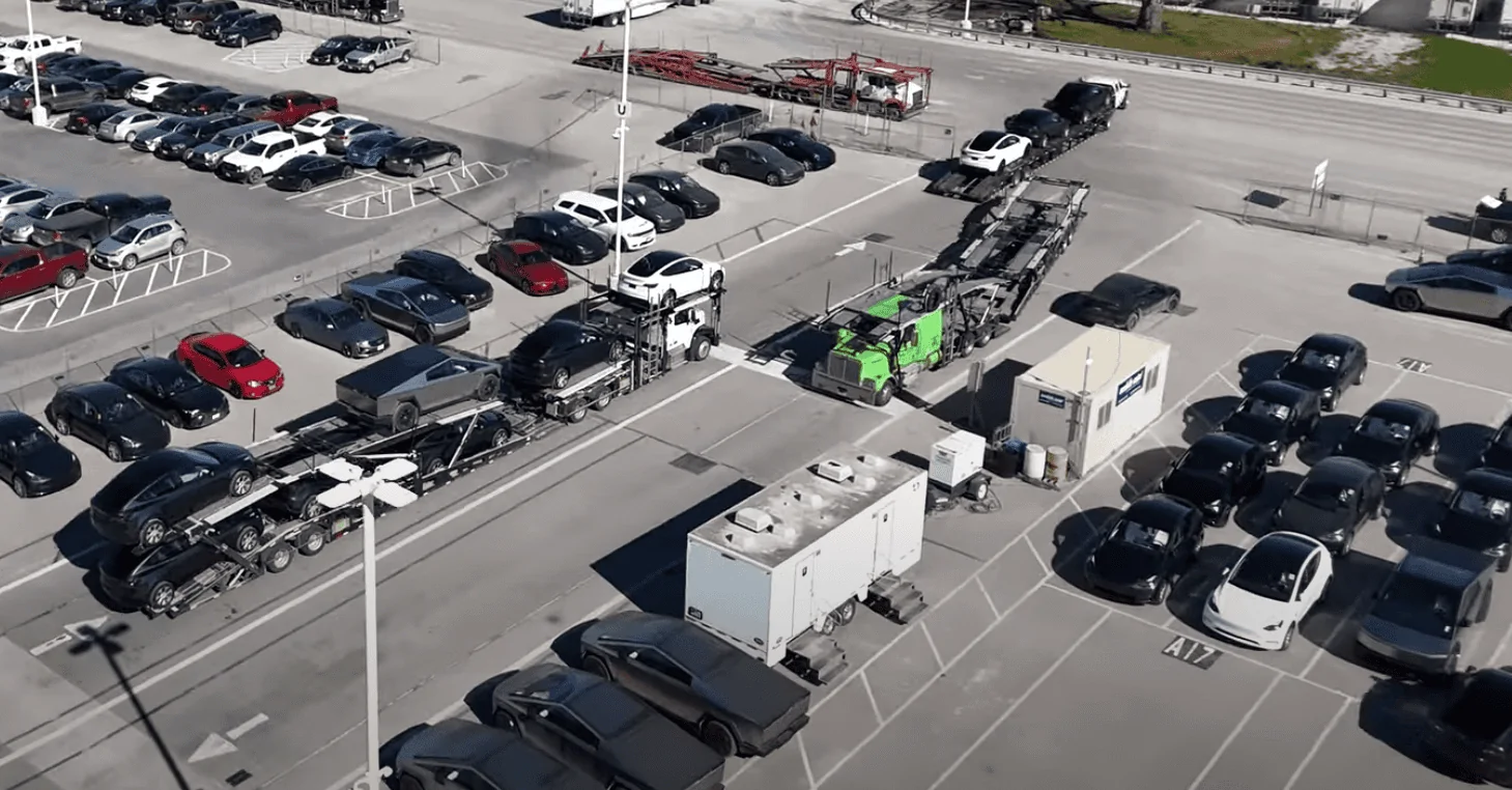 Tesla Cybertruck 10,000+ Miles Driving a Cybertruck – Things learned: range, great sound and full love/hate list after 10k miles 1705571489665