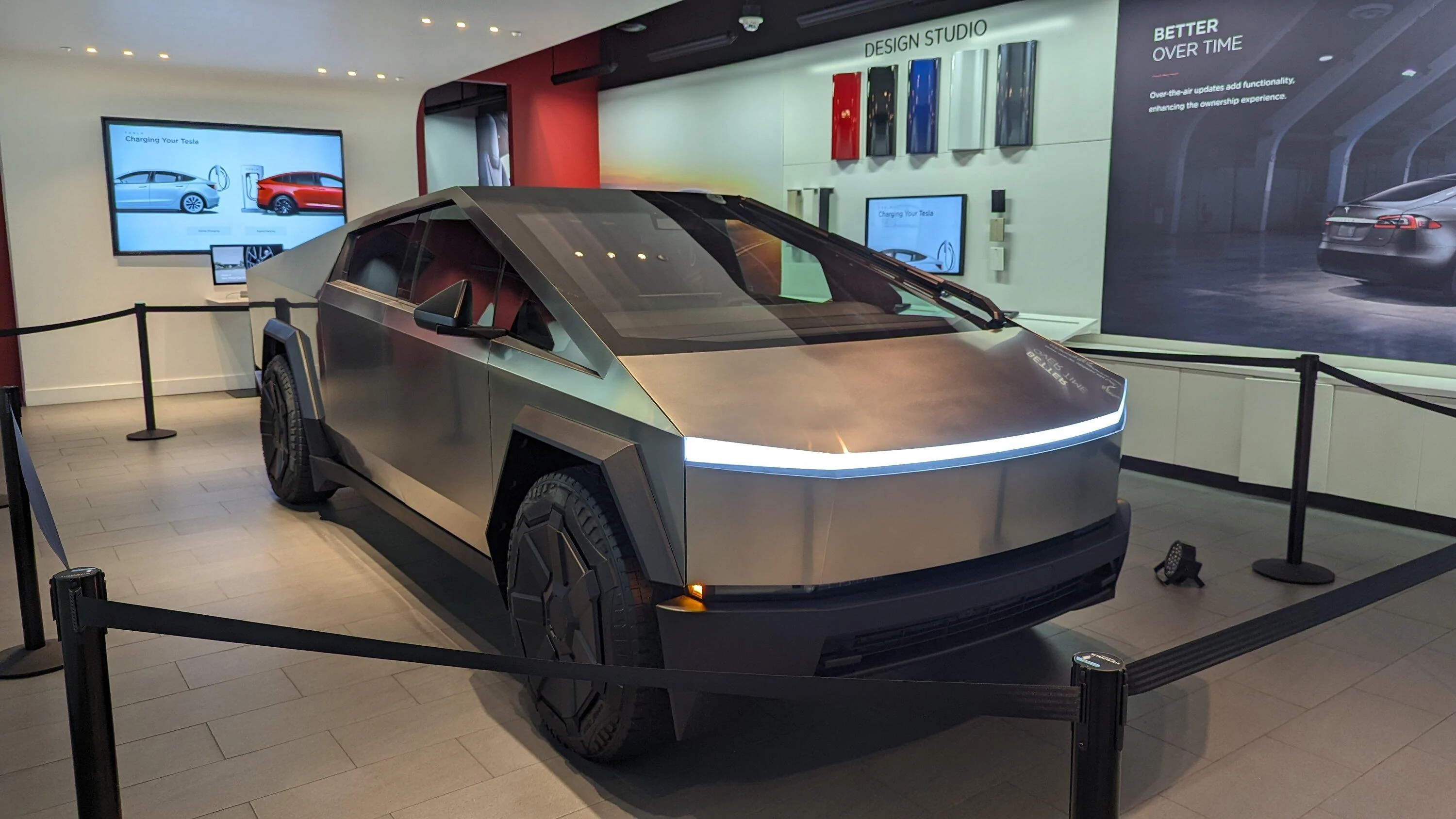 Tesla Cybertruck Minnesota PXL_20240119_203818573
