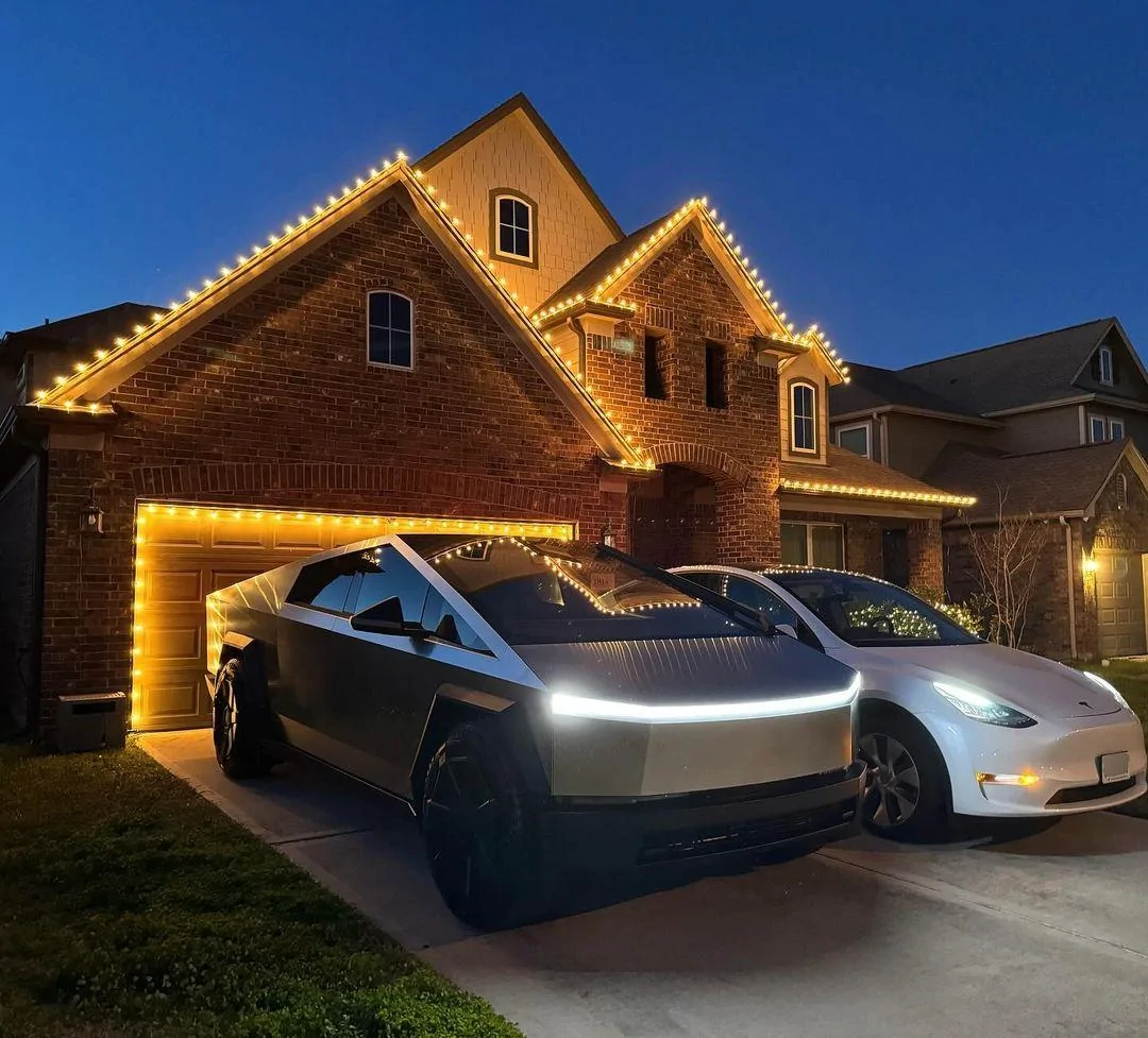 delivered Cybertruck houston4.jpg