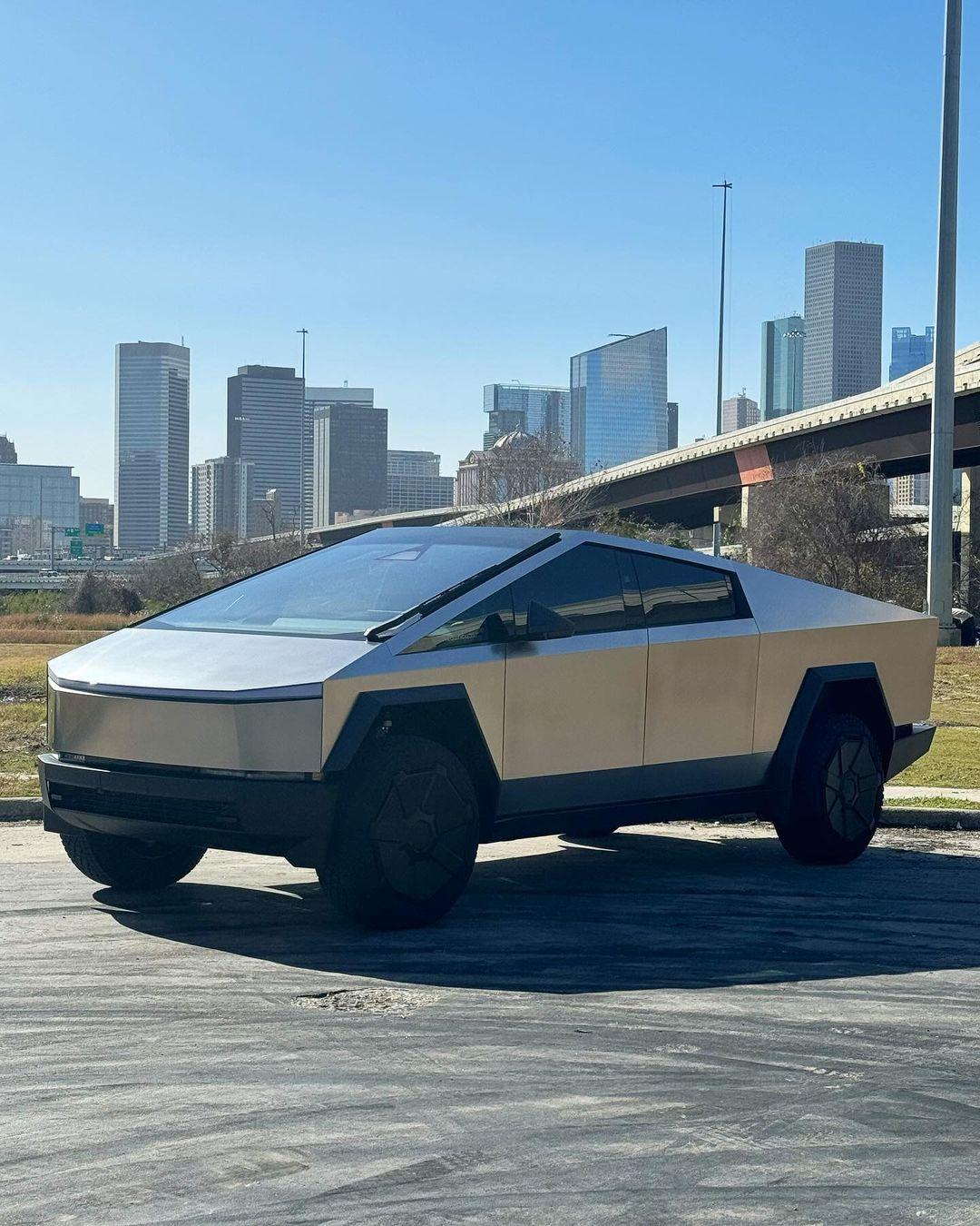 delivered Cybertruck houston1.jpg