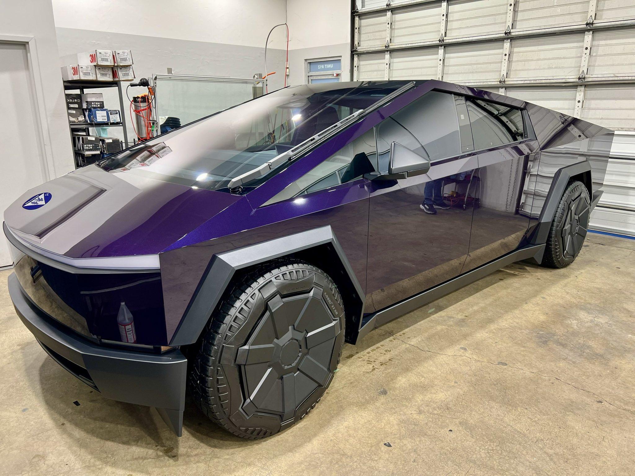Tesla Cybertruck Purple Wrap Cybertruck (STEK DynoPurple) Purple Wrap Cybertruck (STEK DynoPurple) 3