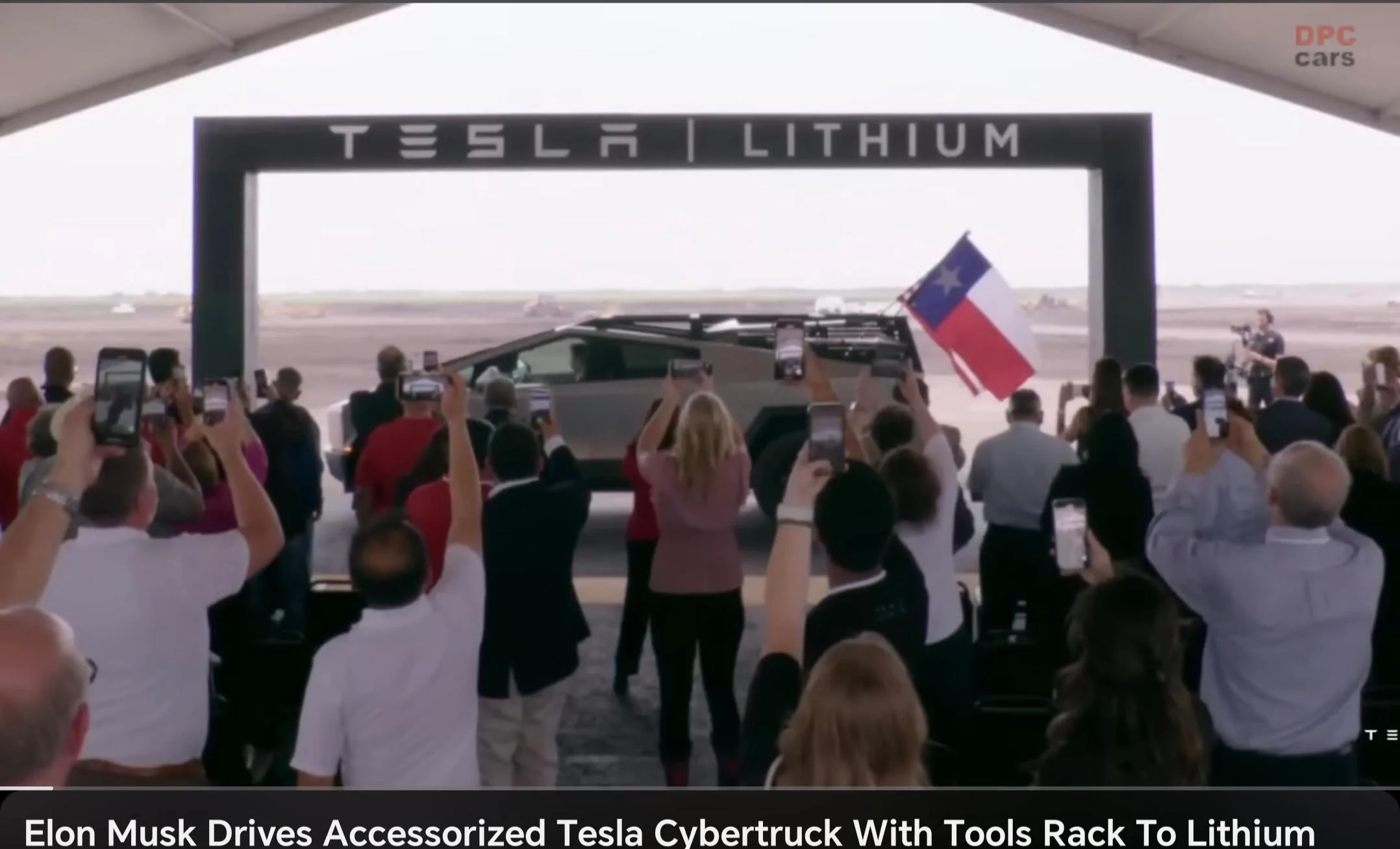 Tesla Cybertruck Why doesn’t Cybertruck shop sell this accessory (bed tool rack)? Screenshot_20240124_205253