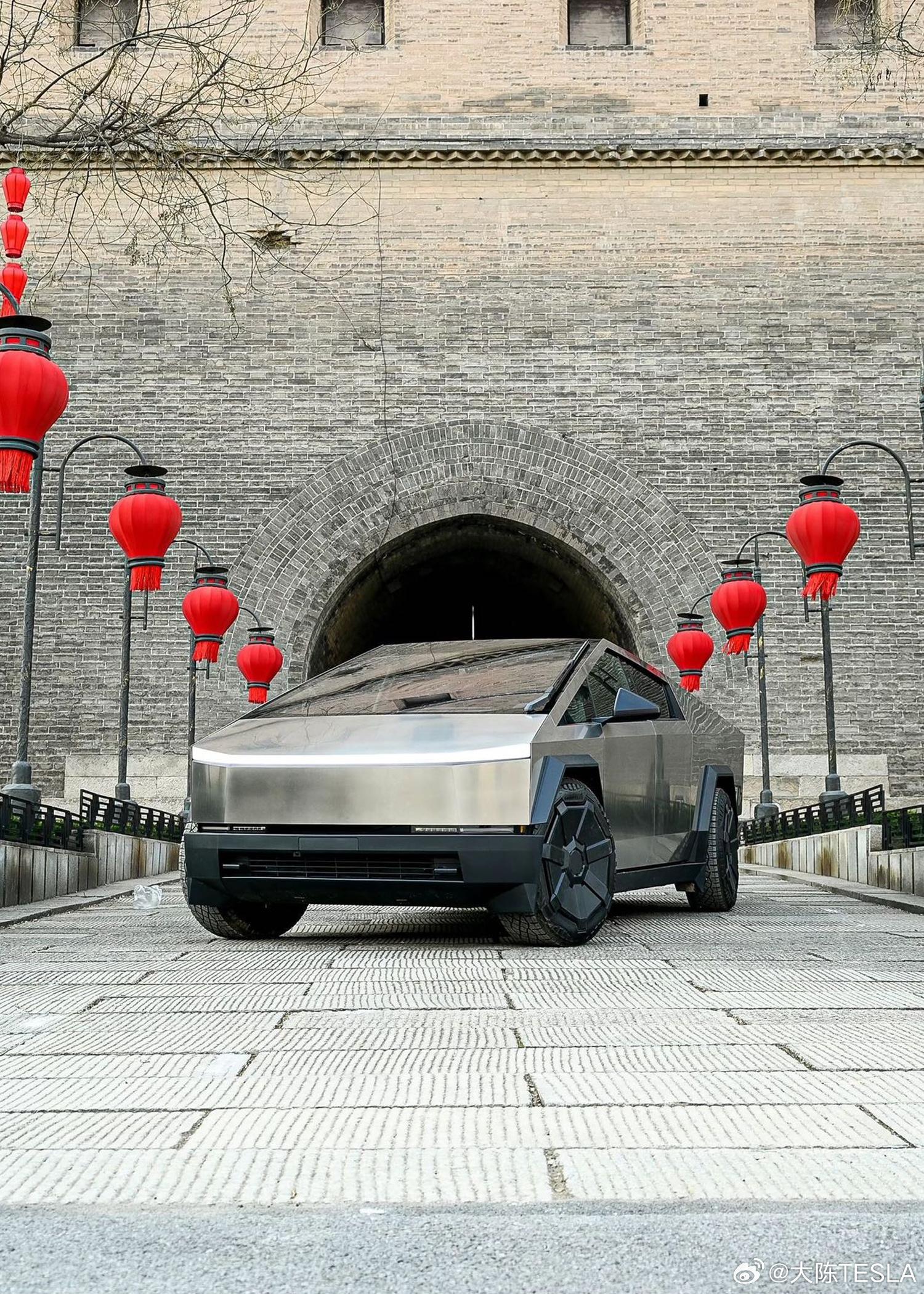 Tesla Cybertruck 8 Cybertrucks will be showcased in 8 China cities simultaneously, then go on national tour GEzCR7sWcAEpy3N
