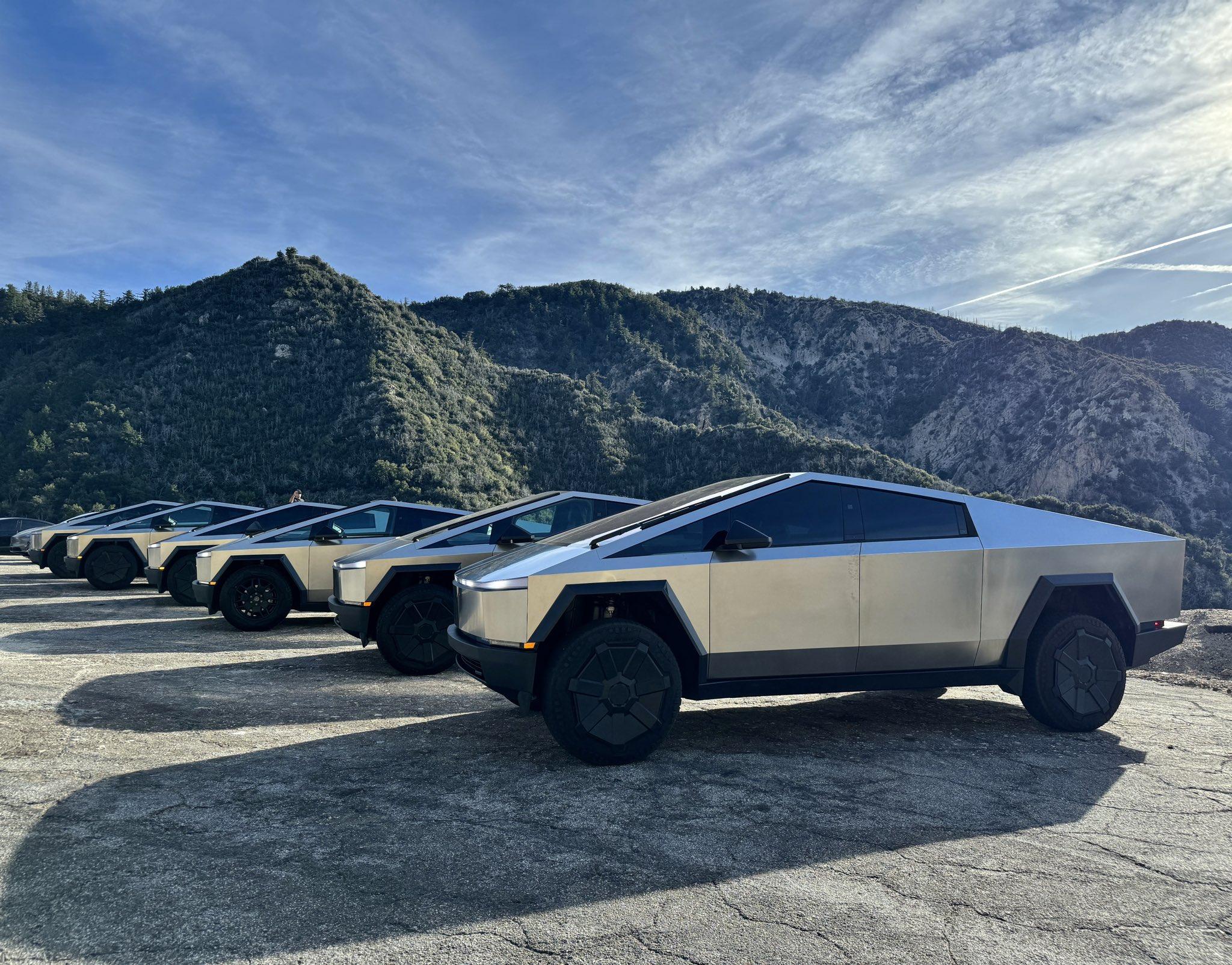 Tesla Cybertruck Cybertruck Owners Meet in Socal Turns Out 7 Strong GE4pl7JbMAATQ28
