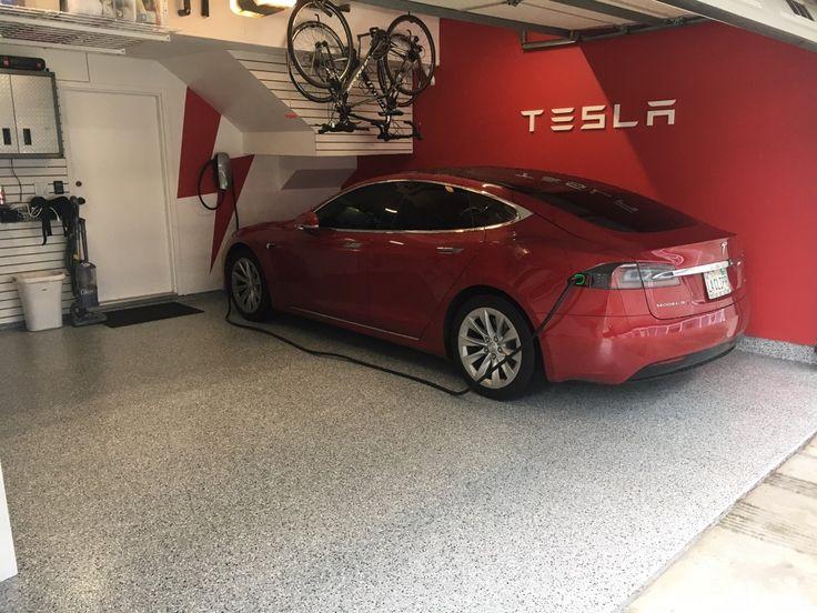 Tesla Cybertruck CyberTruck delivered and settled in for the night. Tesla Gara