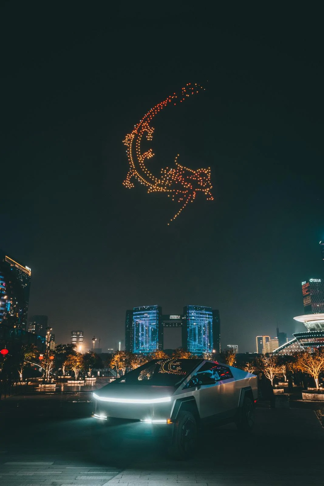 Tesla Cybertruck 8 Cybertrucks will be showcased in 8 China cities simultaneously, then go on national tour GFCwRauXcAAAv-n