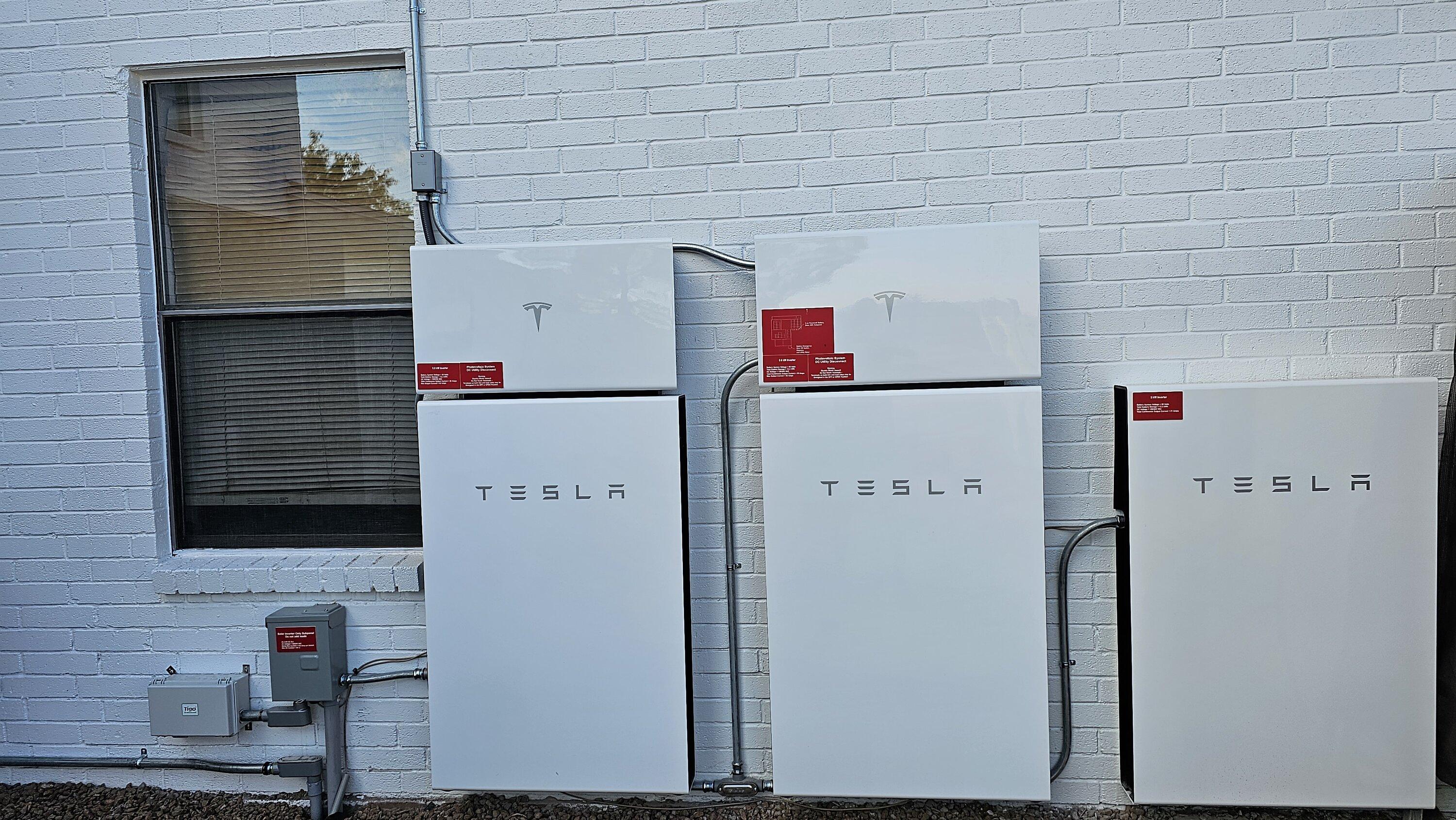 Tesla Cybertruck Universal Charger Delivery & Install 20231111_155121