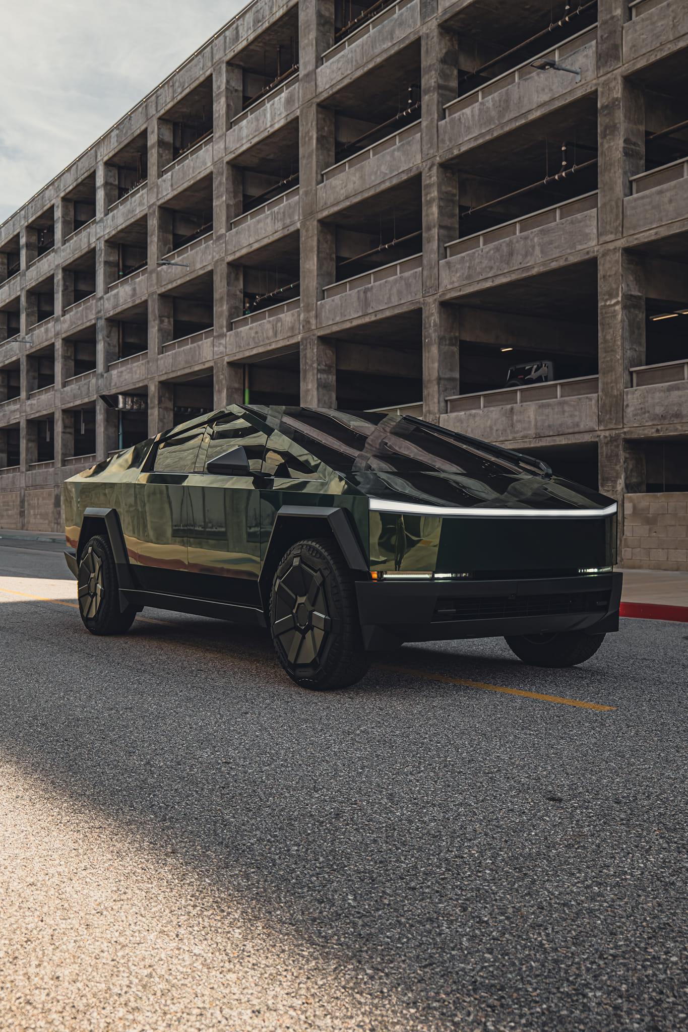 Tesla Cybertruck GREEN Vinyl Wrap & PPF Cybertruck -- Photos & Videos Inozetek Metallic Midnight Green Cybertruck Wrap 3