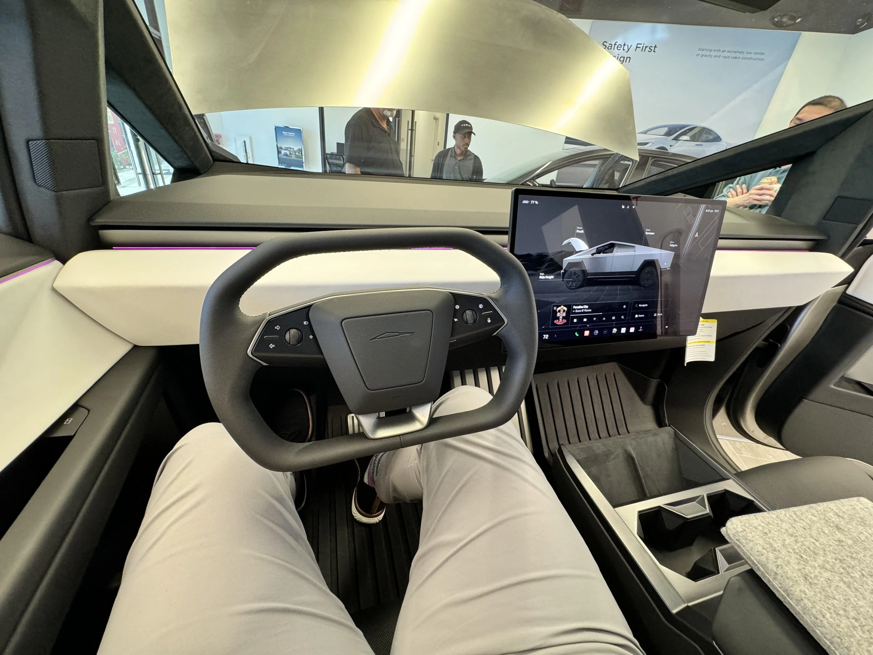 Tesla Cybertruck Scratch and Sniff - Cybertruck Show & Tell From Hands-On Seat Time in Showroom IMG_2991