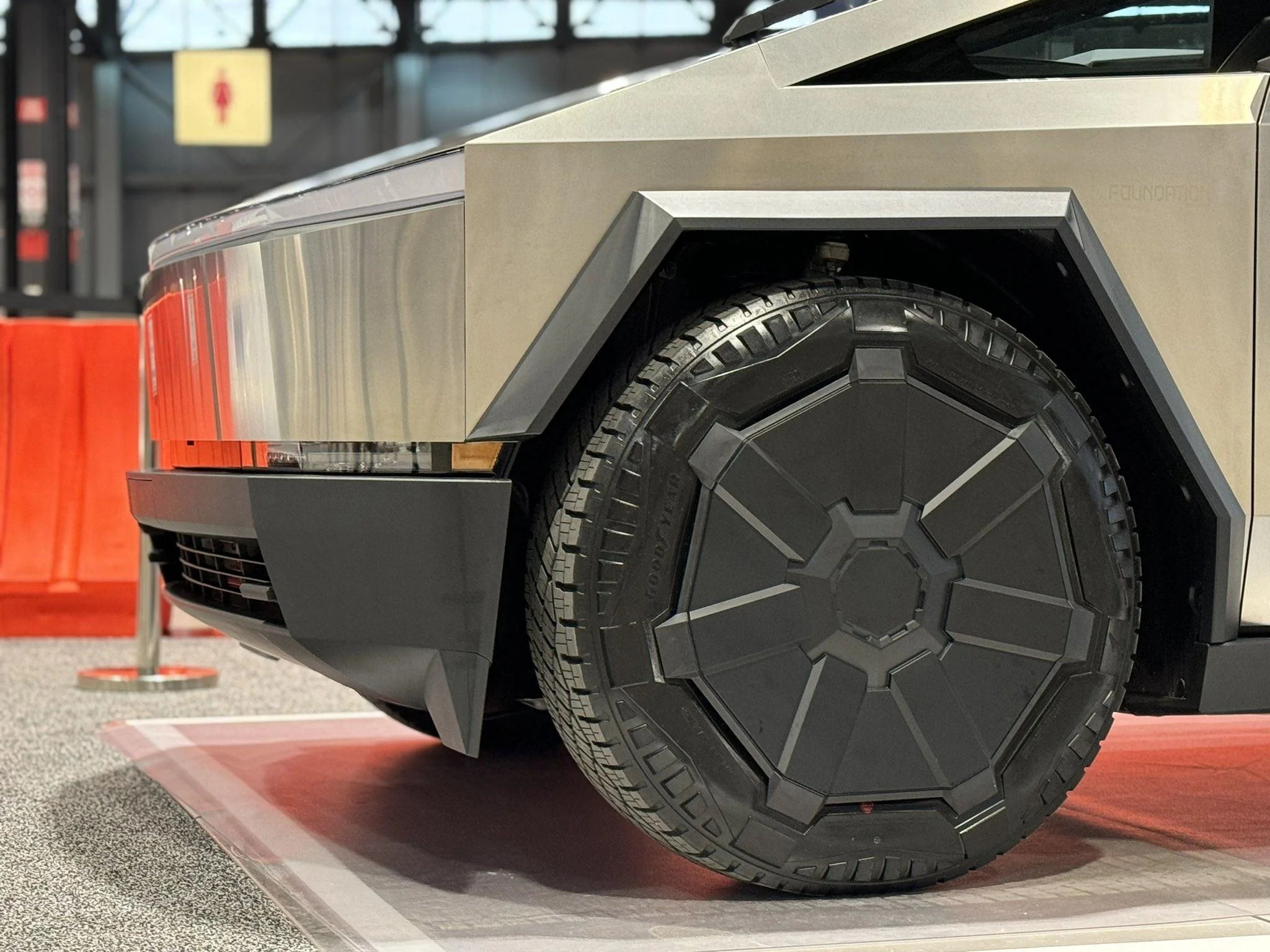 Tesla Cybertruck Cybertruck is on display at 2024 Chicago Auto Show GFyA_P3XIAASjfW