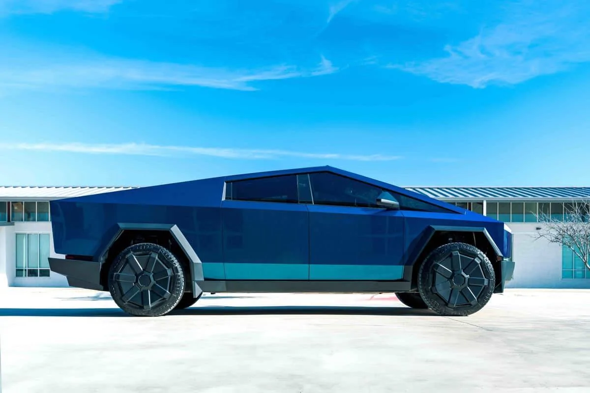 Tesla Cybertruck Gloss Nebula Blue Cybertruck - Vinyl Wrap 1707504155780