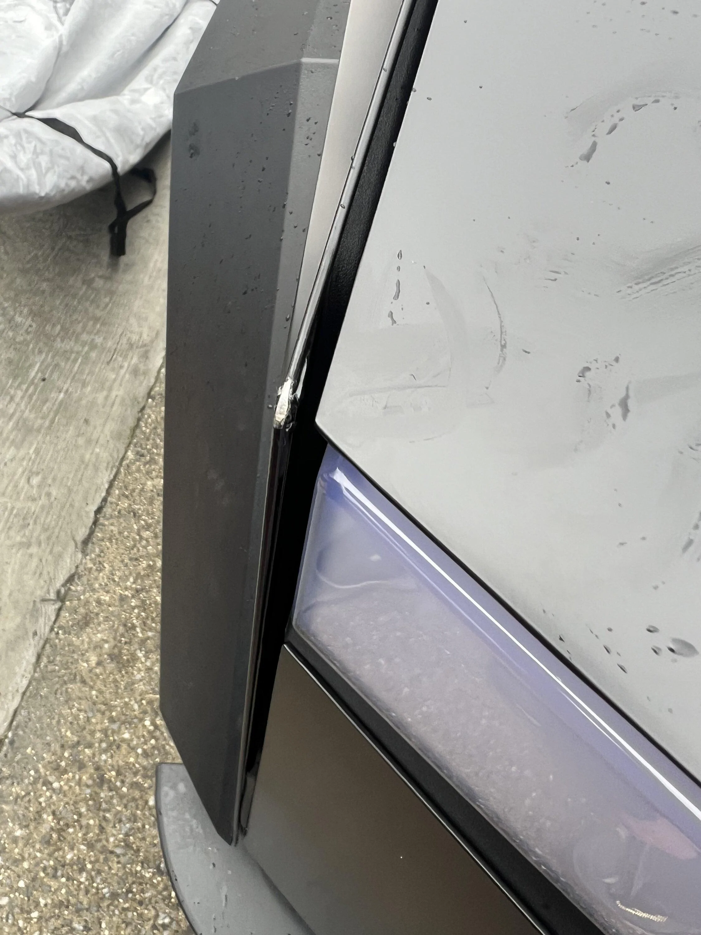 Tesla Cybertruck Matte Dark Gray (3M) - T Sportline DIY Wrap Kit IMG_3960
