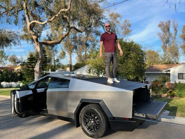 Tesla Cybertruck Had my VIN for 10 days. No Delivery date IMG_6492