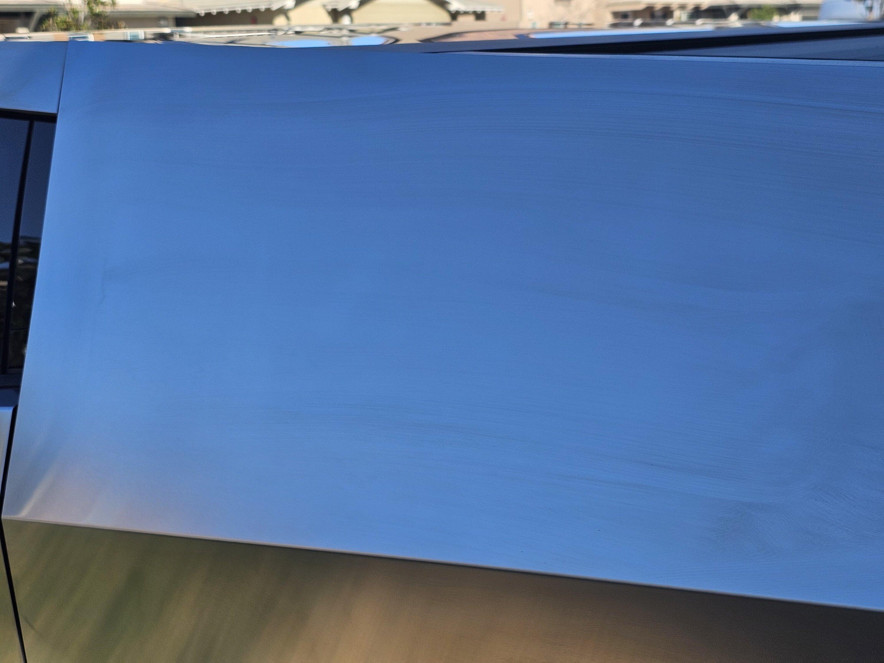 Tesla Cybertruck Cybertruck spots/corrosion 20240212_140103