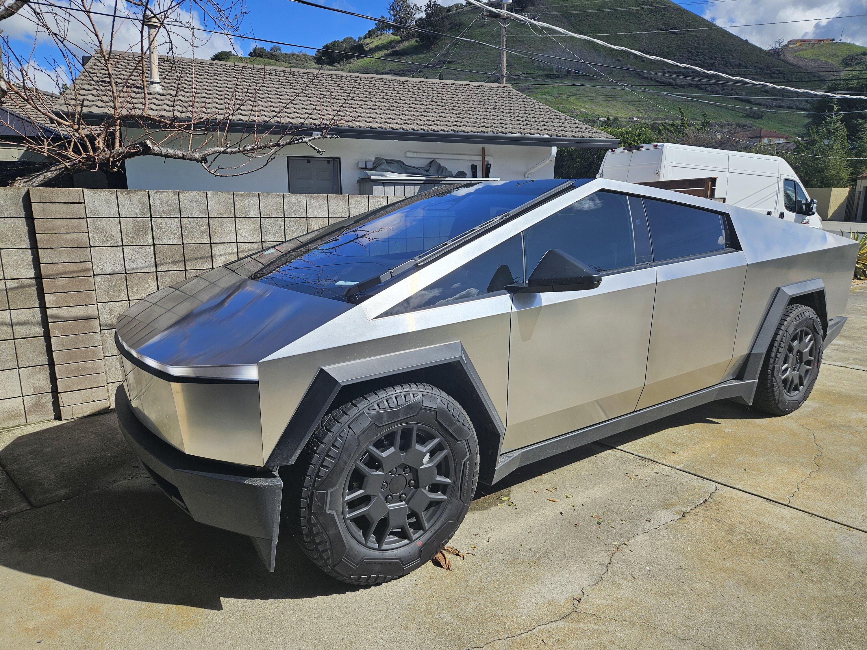 Tesla Cybertruck 25% 3M Ceramic IR tint is a decent match to factory rear window tint 1000015246