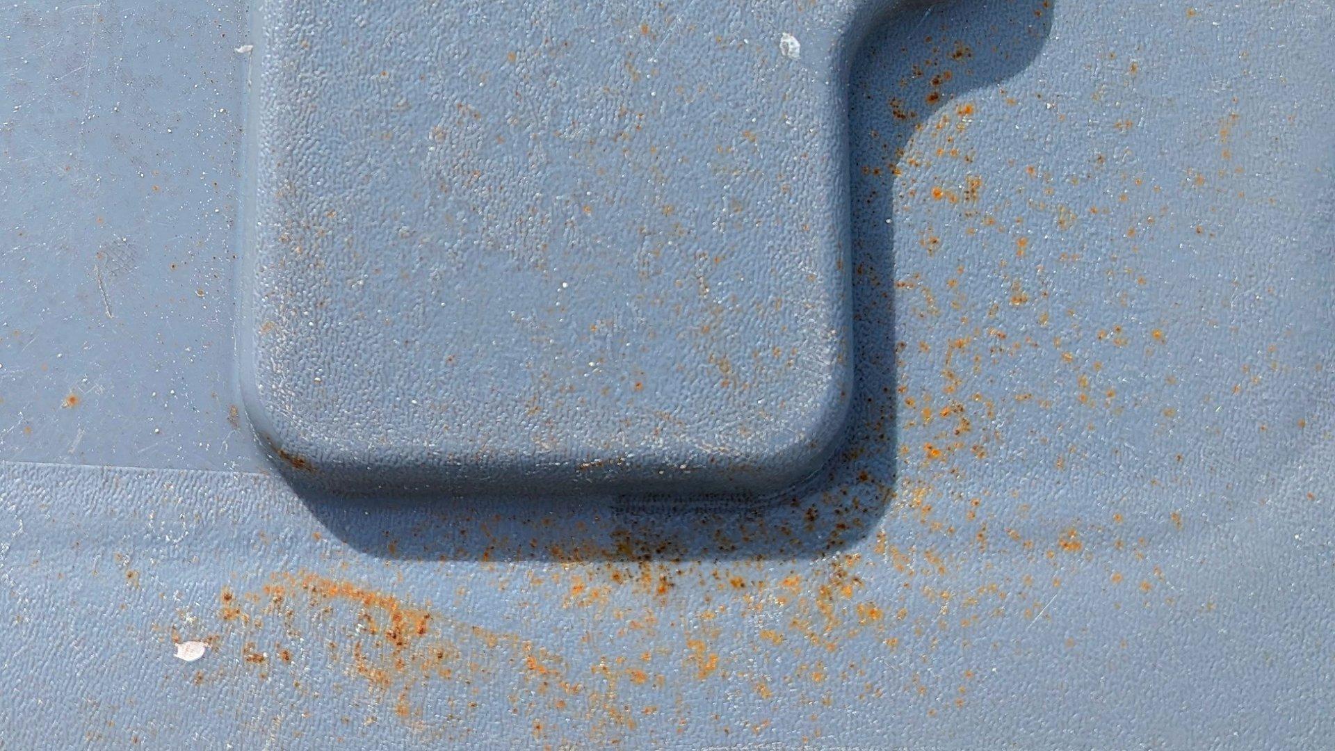 Tesla Cybertruck Cybertrucks are NOT rusting, just like my plastic trash can isn't! rustyclose