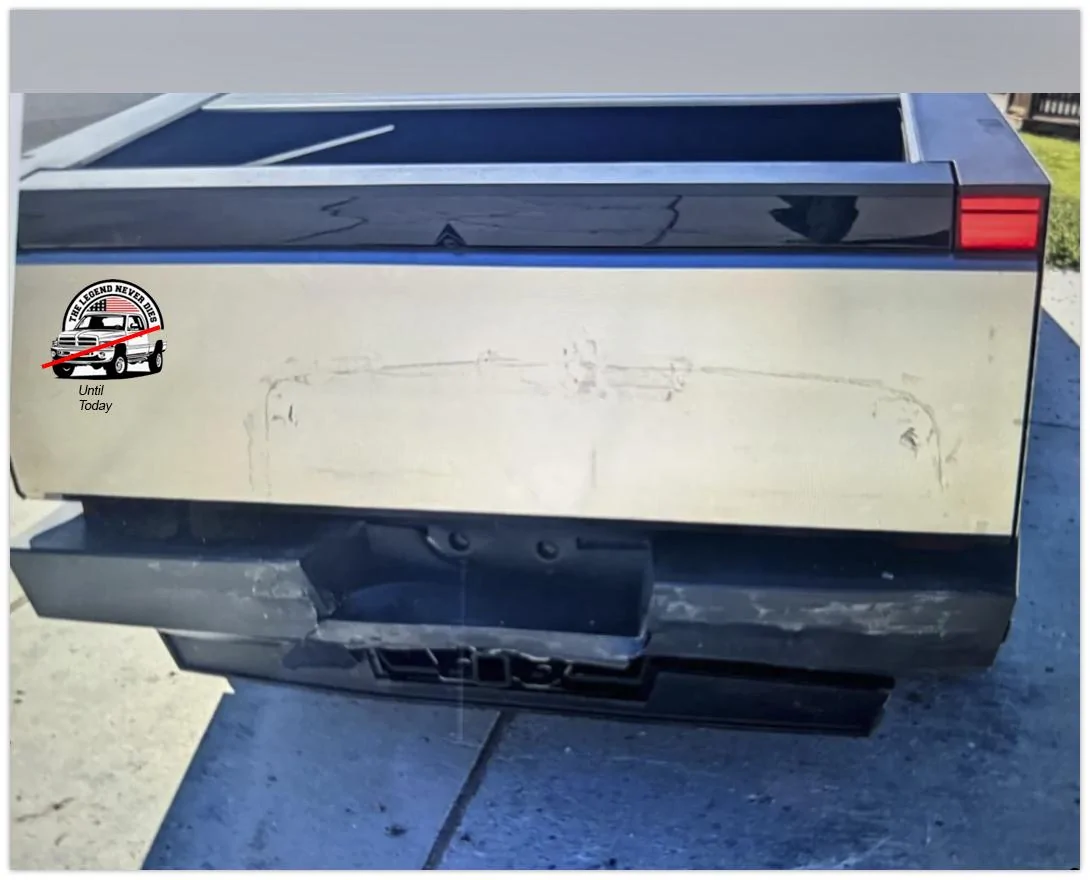 Tesla Cybertruck Cybertruck rear ended by Ram truck. Stainless steel TKO 🥊 score 1