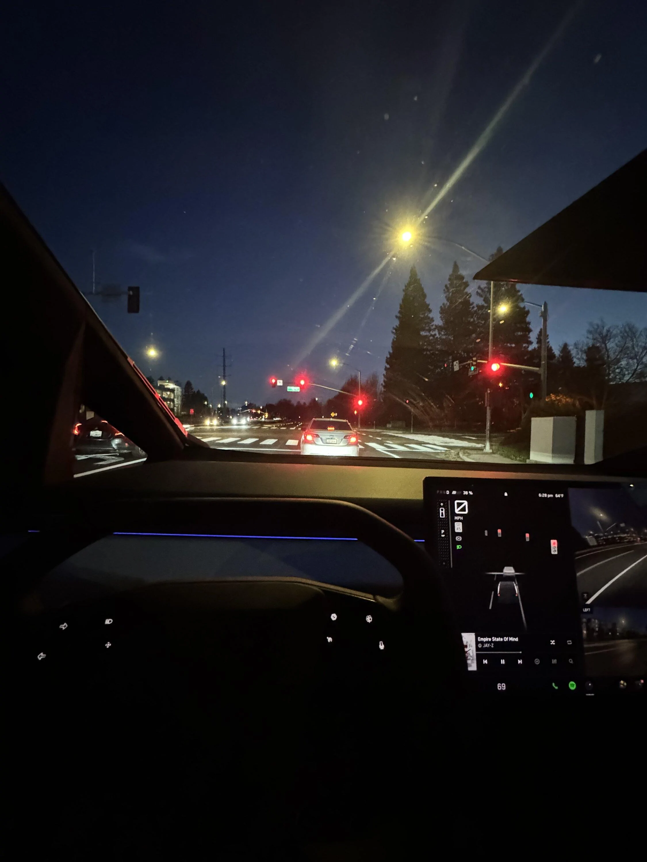 Tesla Cybertruck Windshield tint -  blurry / ghosting IMG_7677
