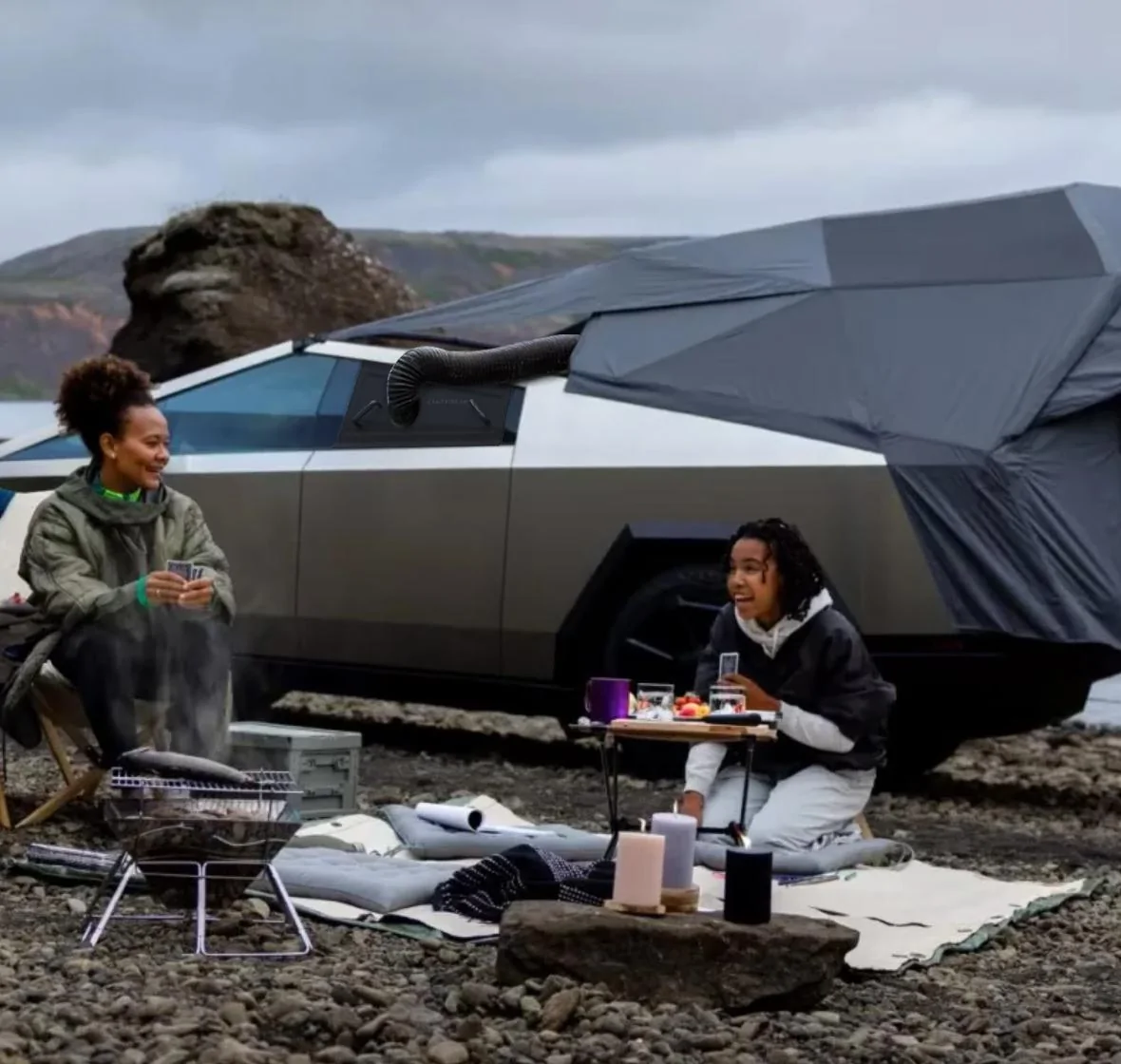 Tesla Cybertruck Cybertruck CyberTent (former Basecamp Tent) - New Official Video imag