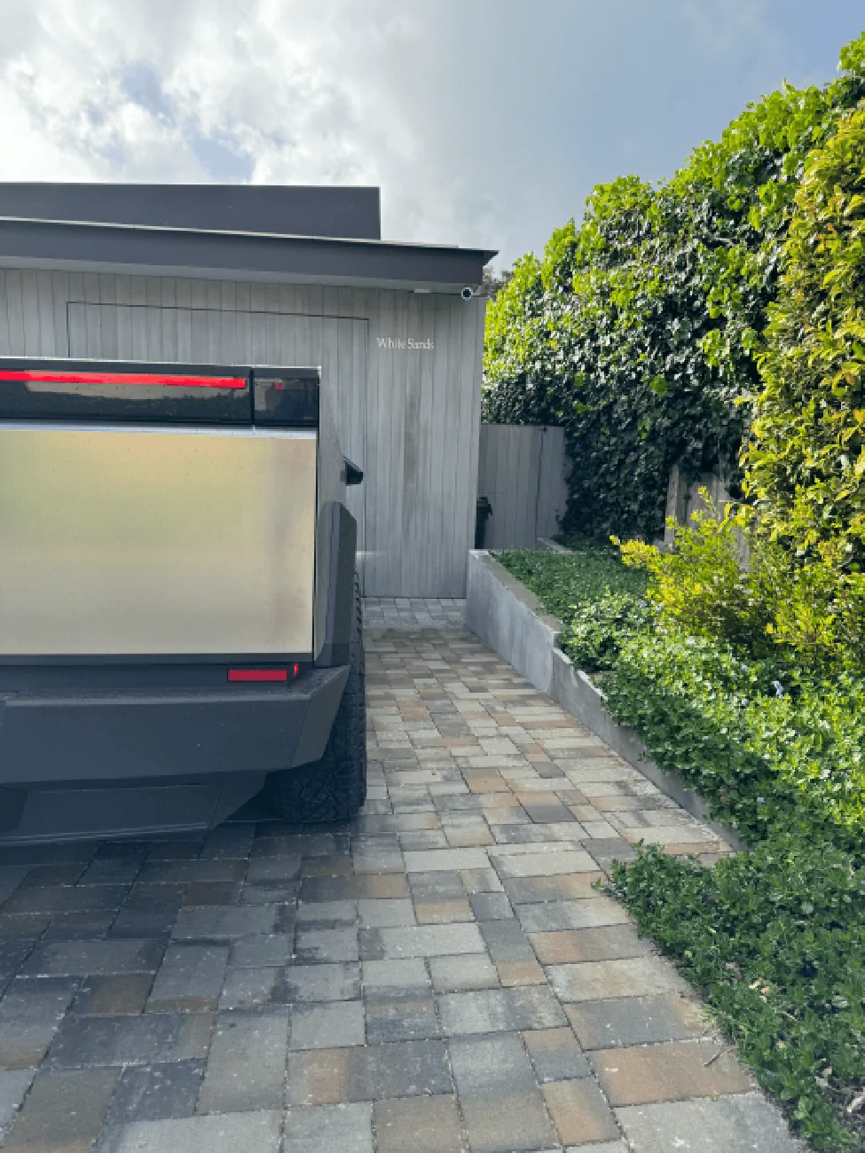 Tesla Cybertruck Does the Cybertruck fit in your garage? IMG_7621