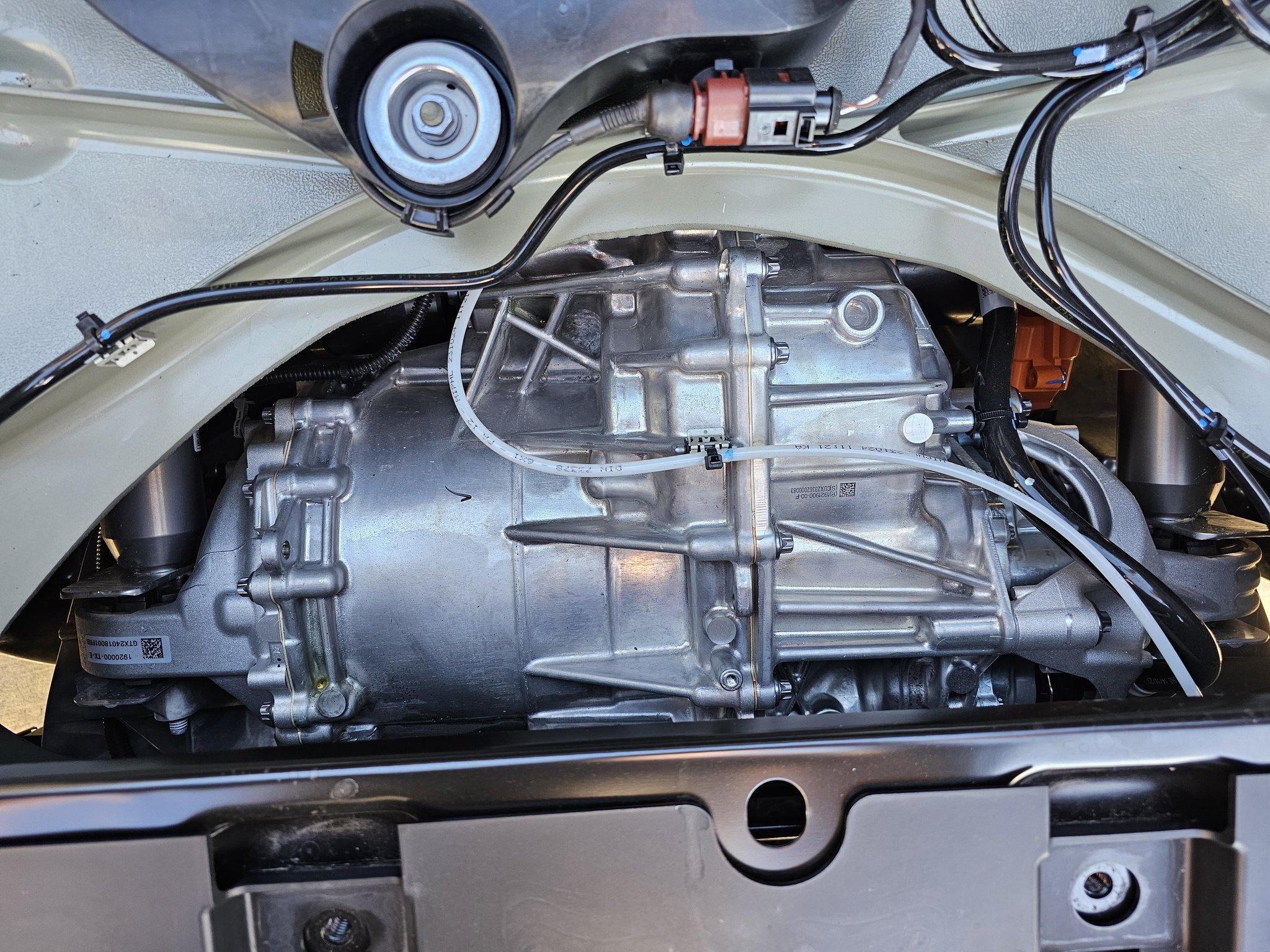 Tesla Cybertruck Air Suspension Pump / Reservoir Tank location below the Cybertruck bed floor (photos) cybertruck air suspension underneath bed floor 2