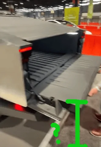 Tesla Cybertruck Cybertruck Cargo Divider fitment issue zimage7543
