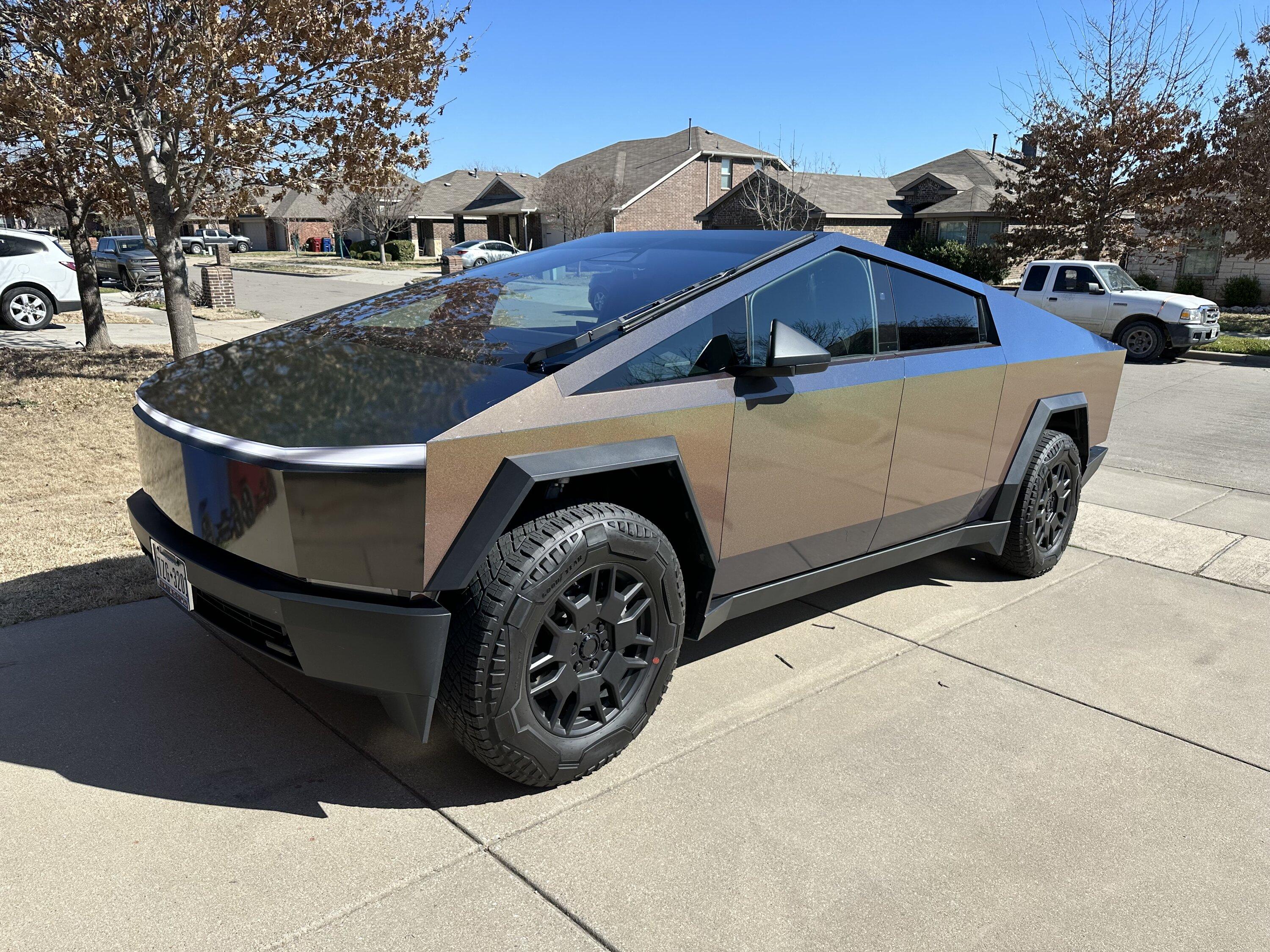 Tesla Cybertruck Another wrap…. 3M 2080 series Satin Psychedelic on my Cybertruck IMG_4649