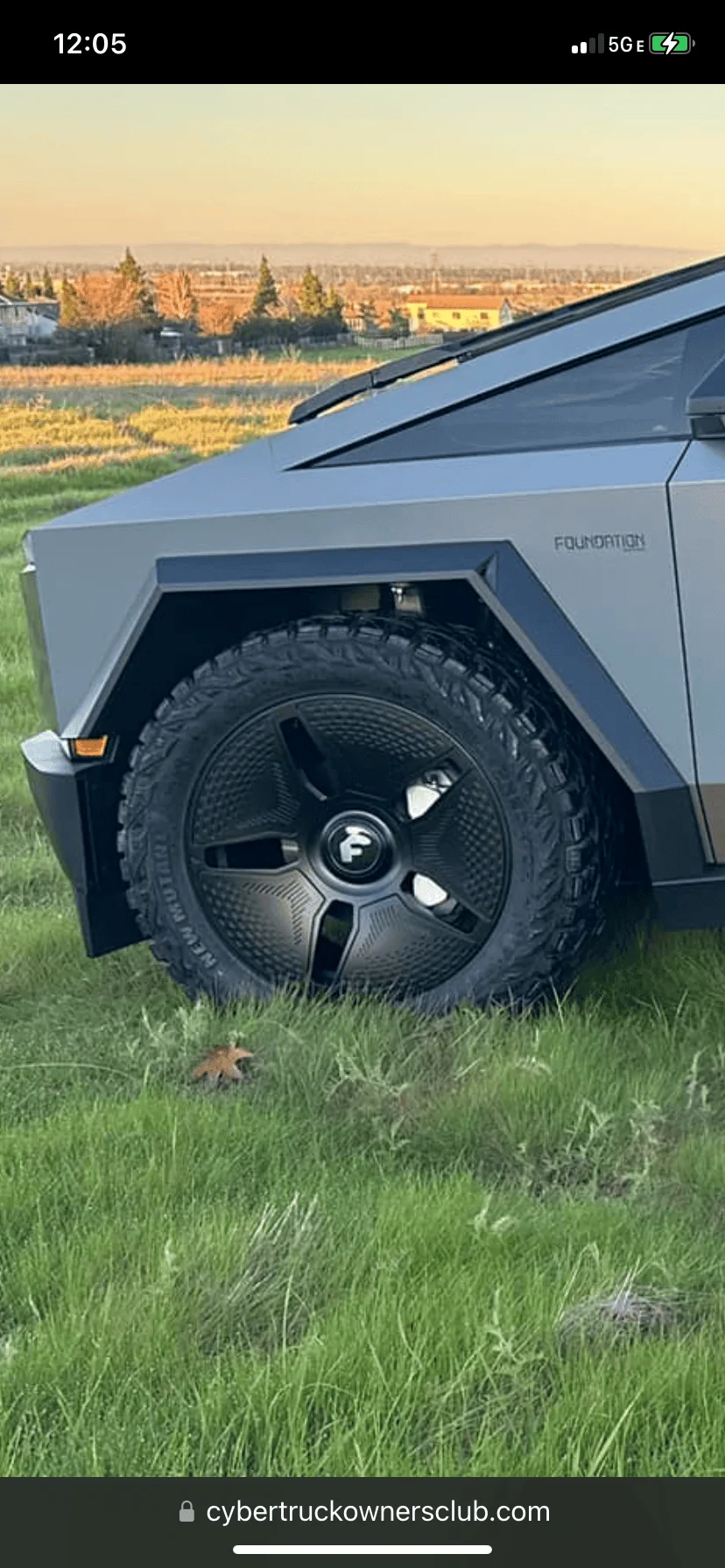 Tesla Cybertruck Cybertruck on Aftermarket 22" Forgiato Wheels IMG_0822
