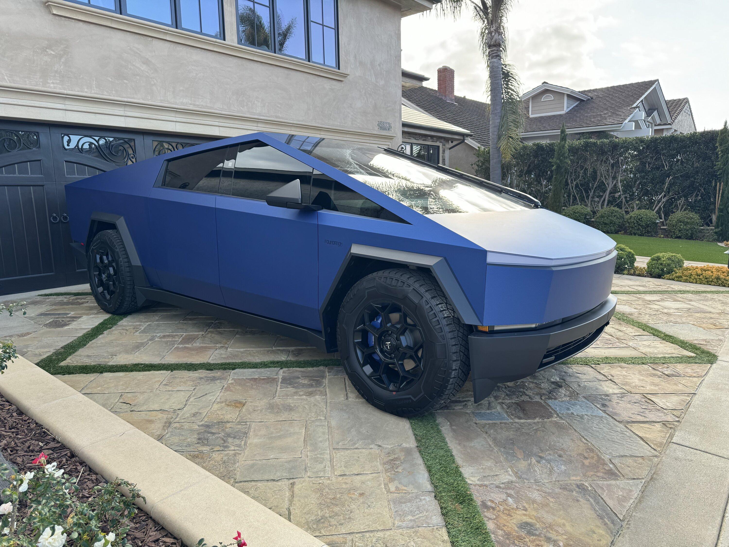 Tesla Cybertruck My Cybertruck in matte blue wrap + TSportline 20" CT7 Wheels + Painted Brake Calipers IMG_0561